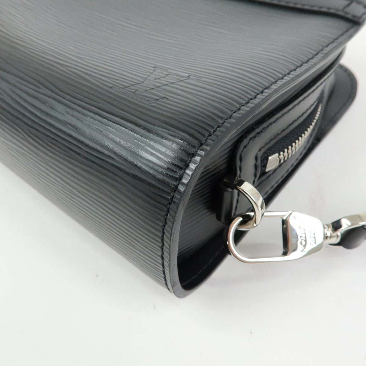 Louis Vuitton Epi Leather Osh Clutch Bag Flat Pouch Noir M59362
