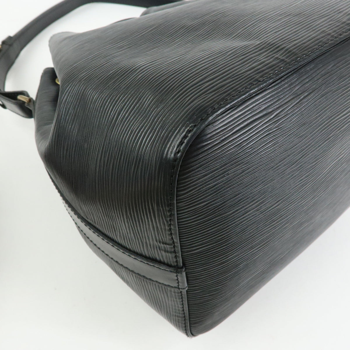 Louis Vuitton Epi Leather Petit Noe Shoulder Bag Noir Black M59012