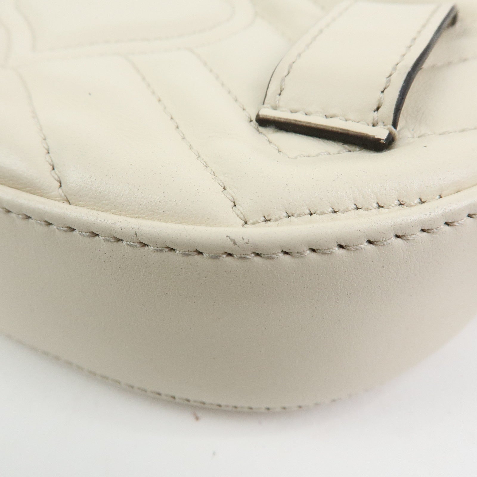 GUCCI GG Marmont Leather Waist Bag Lion Cicada Ivory 476434