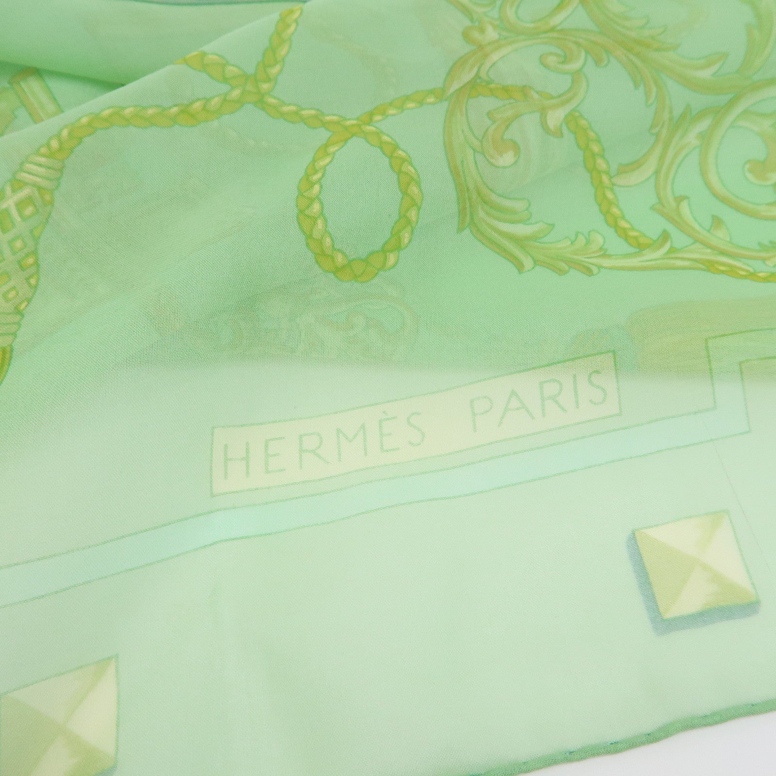 HERMES Carre 90 Silk 100% Scarf LES CLES THE KEYS RARE Light Green