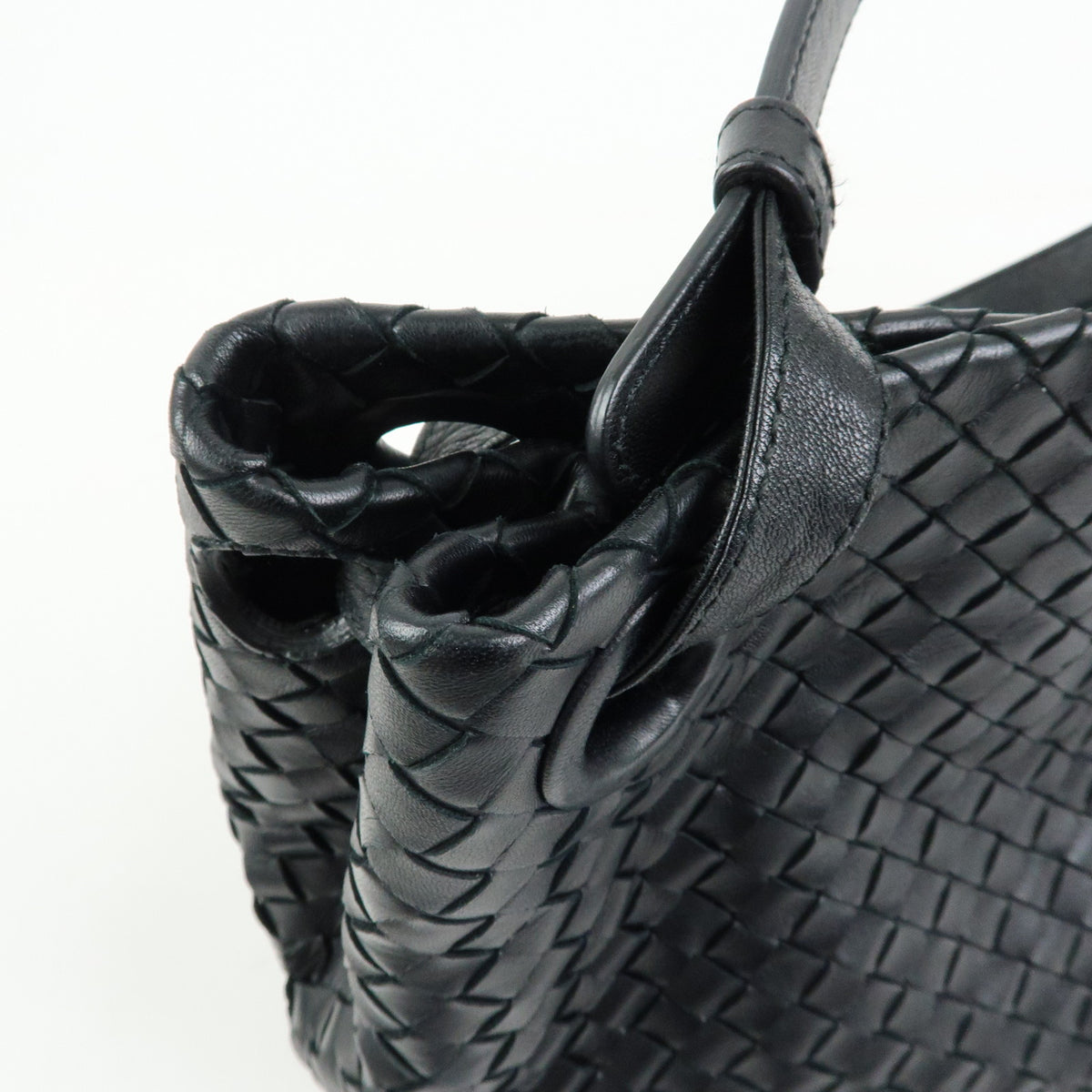 BOTTEGA VENETA Intrecciato Medium Garda Leather Hand Bag Black 179320
