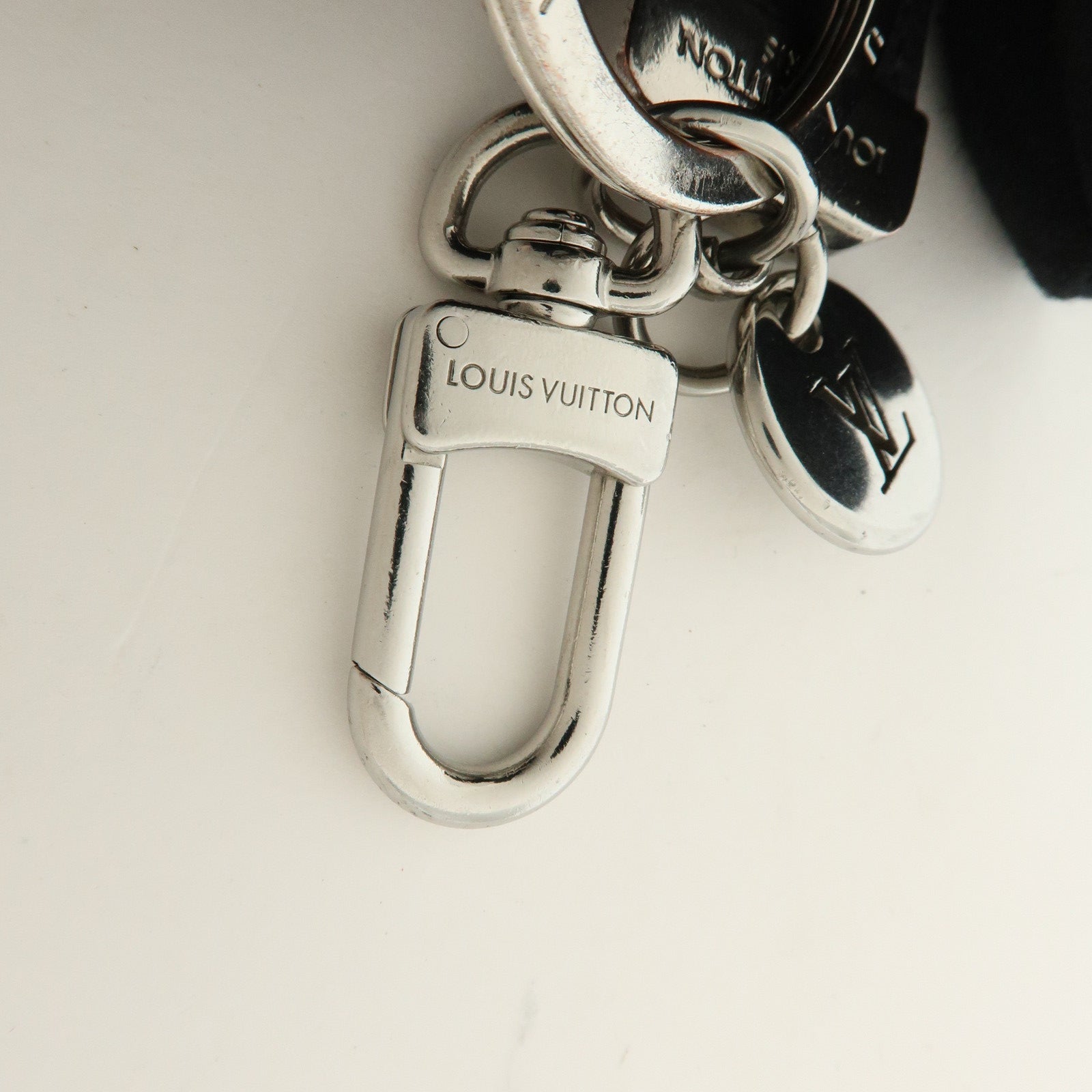 Louis Vuitton Monogram Eclipse Reverse Neo LV Club Bag Charm M01526