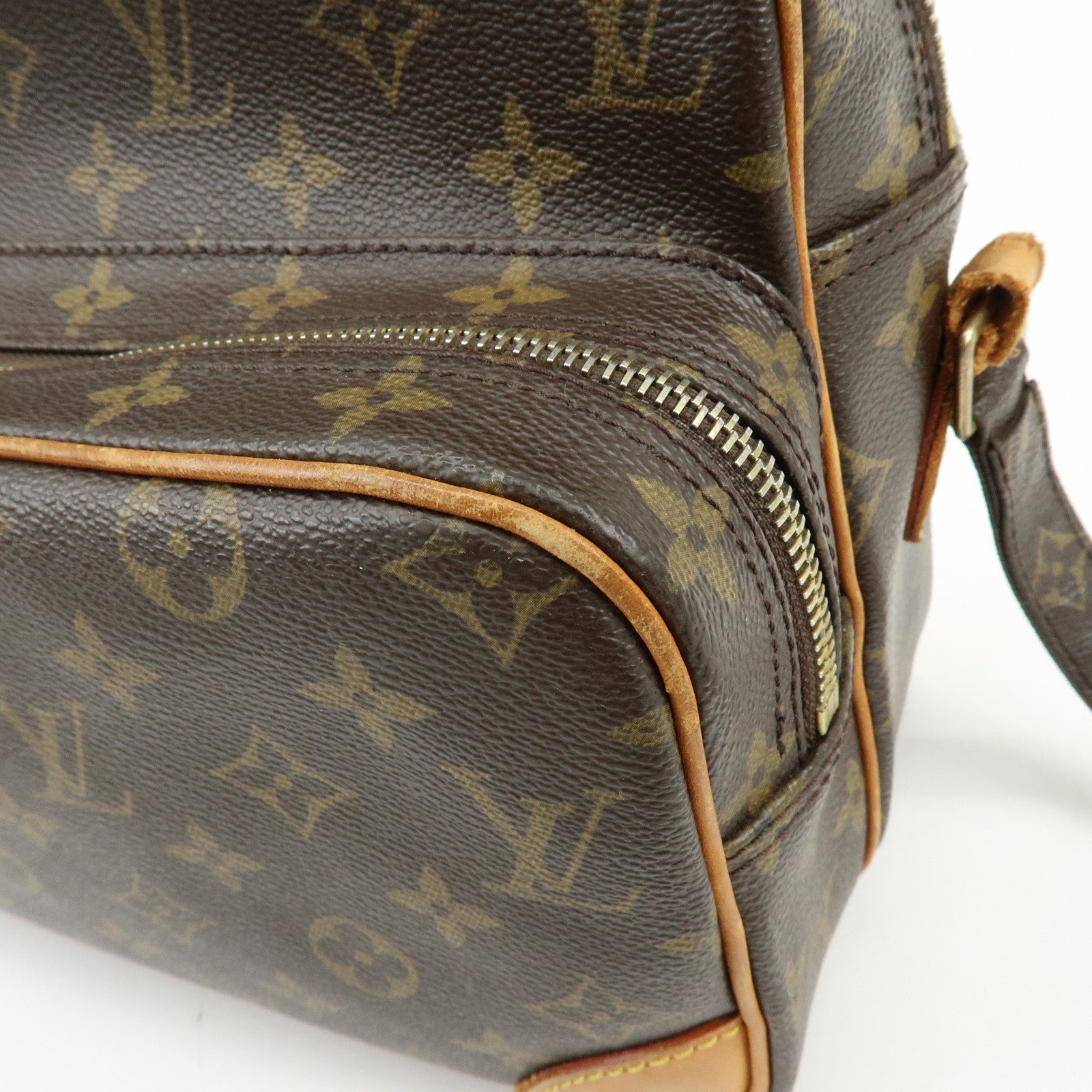 Louis Vuitton Monogram Nile Shoulder Bag Crossbody Bag M45244