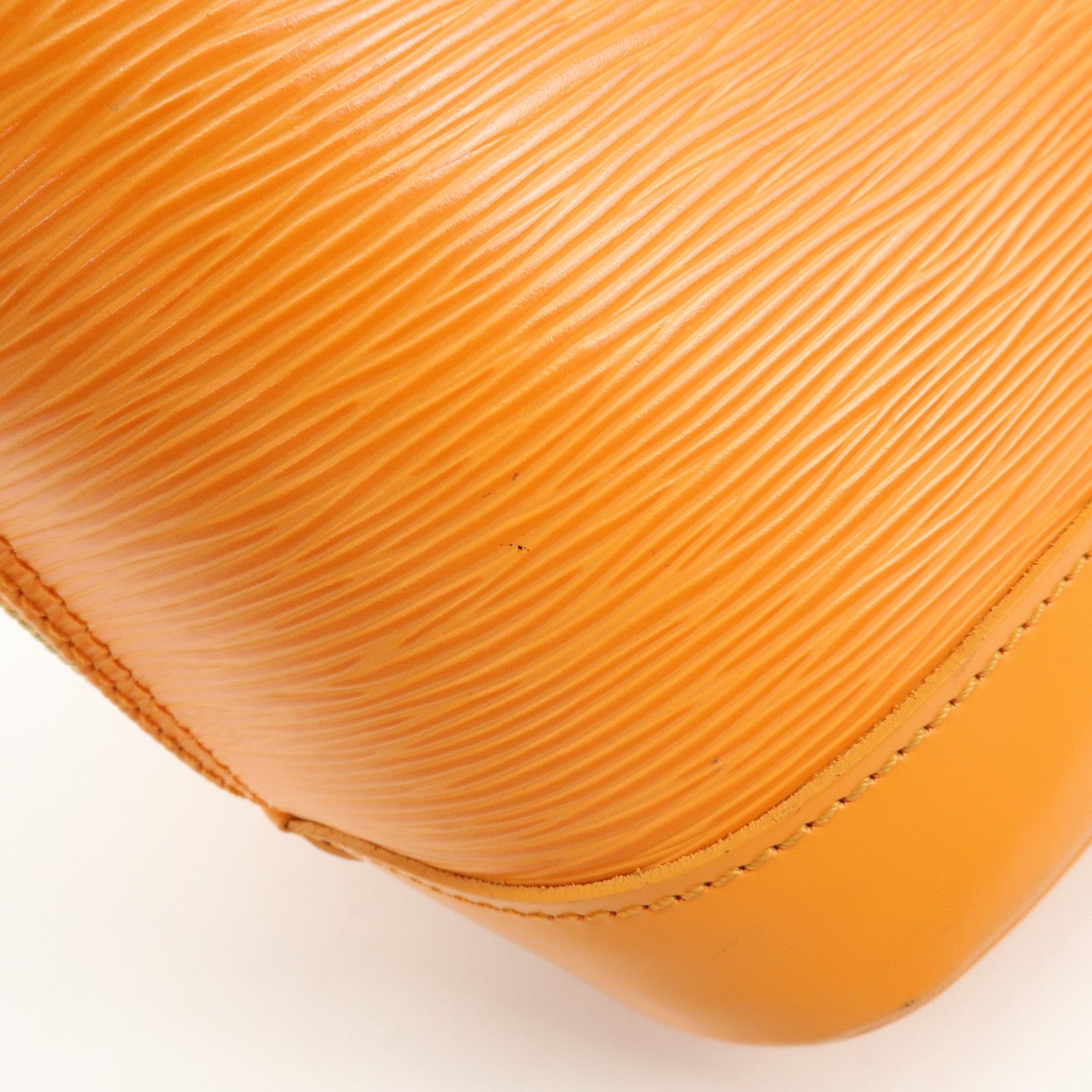 Louis Vuitton Epi Leather Alma PM Hand Bag Mandarin Orange M5124H