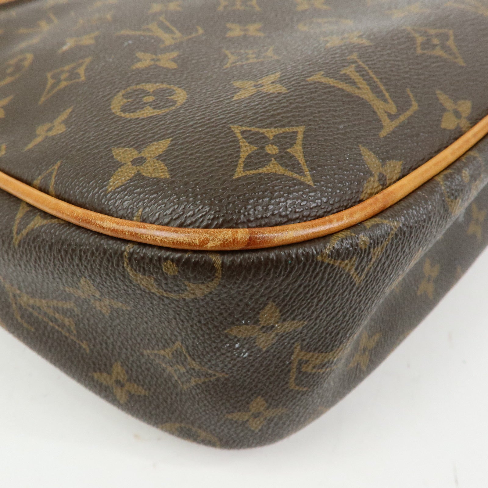 Louis Vuitton Monogram Hudson GM Canvas Shoulder Bag Brown M40045