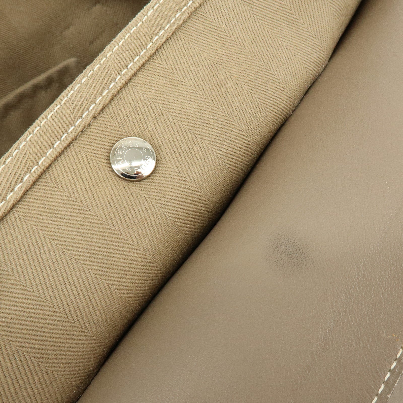 HERMES Valparaiso Toile Chevron Leather MM Hand Tote Bag Beige