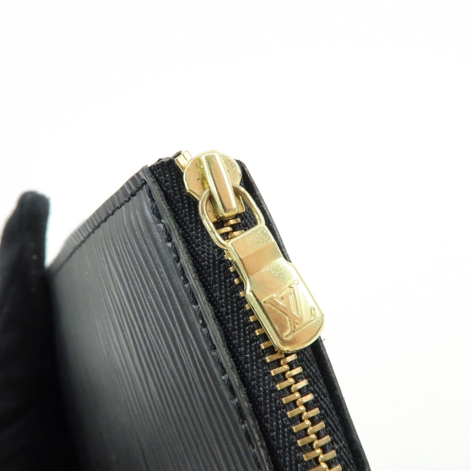 Louis Vuitton Epi Pochette Accessoires Clutch Bag Hand Bag Noir M52942