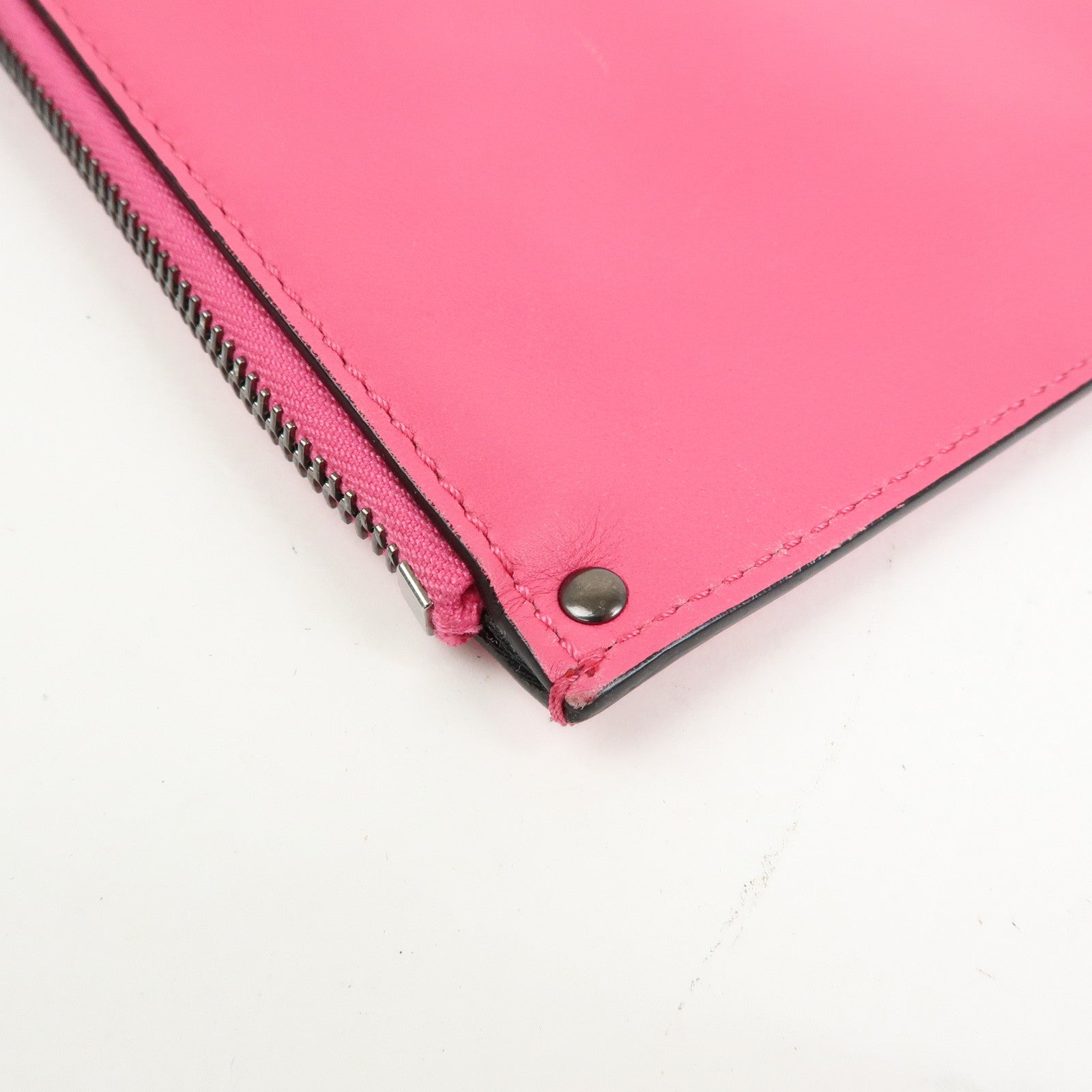 VALENTINO ROCKSTUD Leather Clutch Bag Pouch Pink