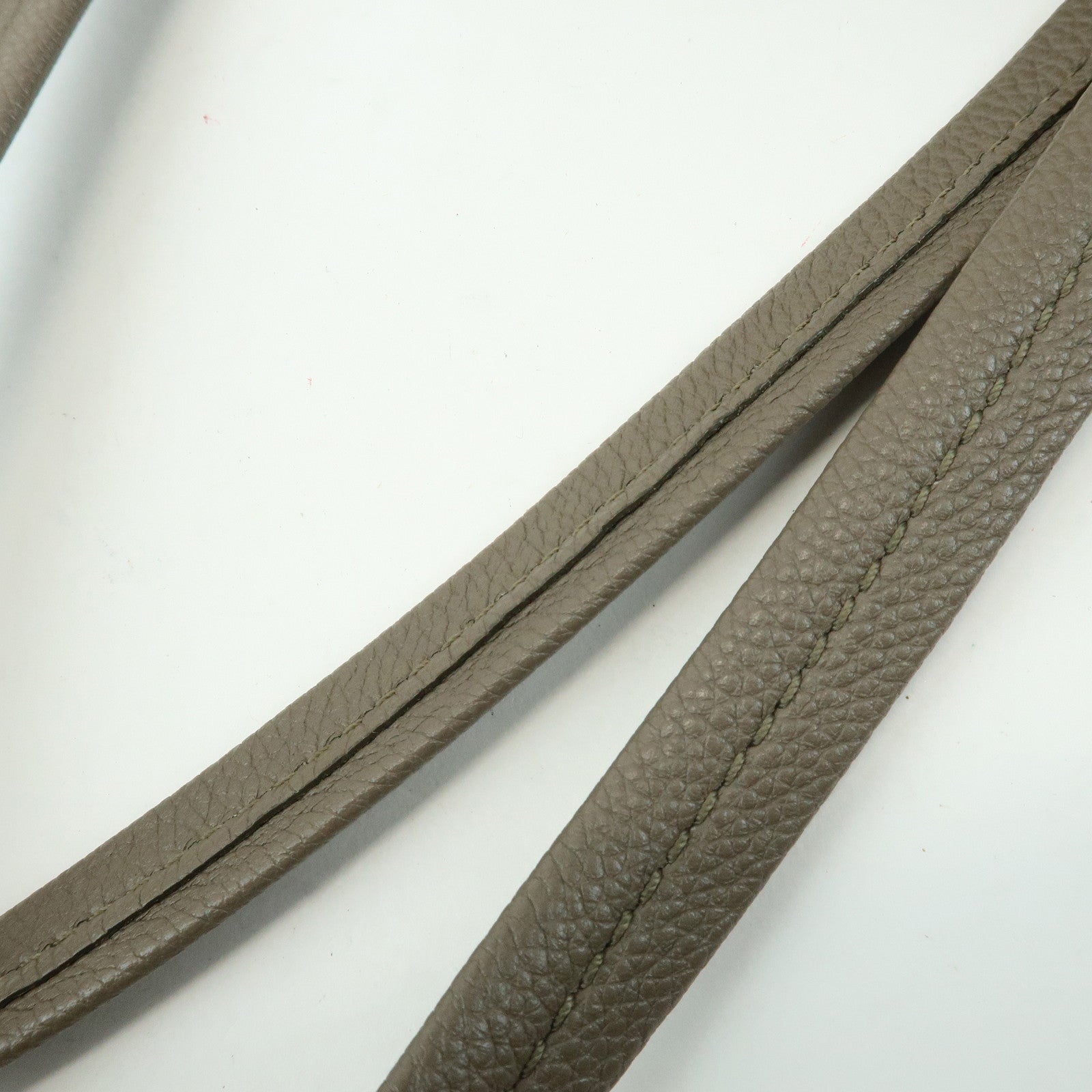 CELINE Cabas Phantom Soft Grained Calf Leather Medium Tote Bag