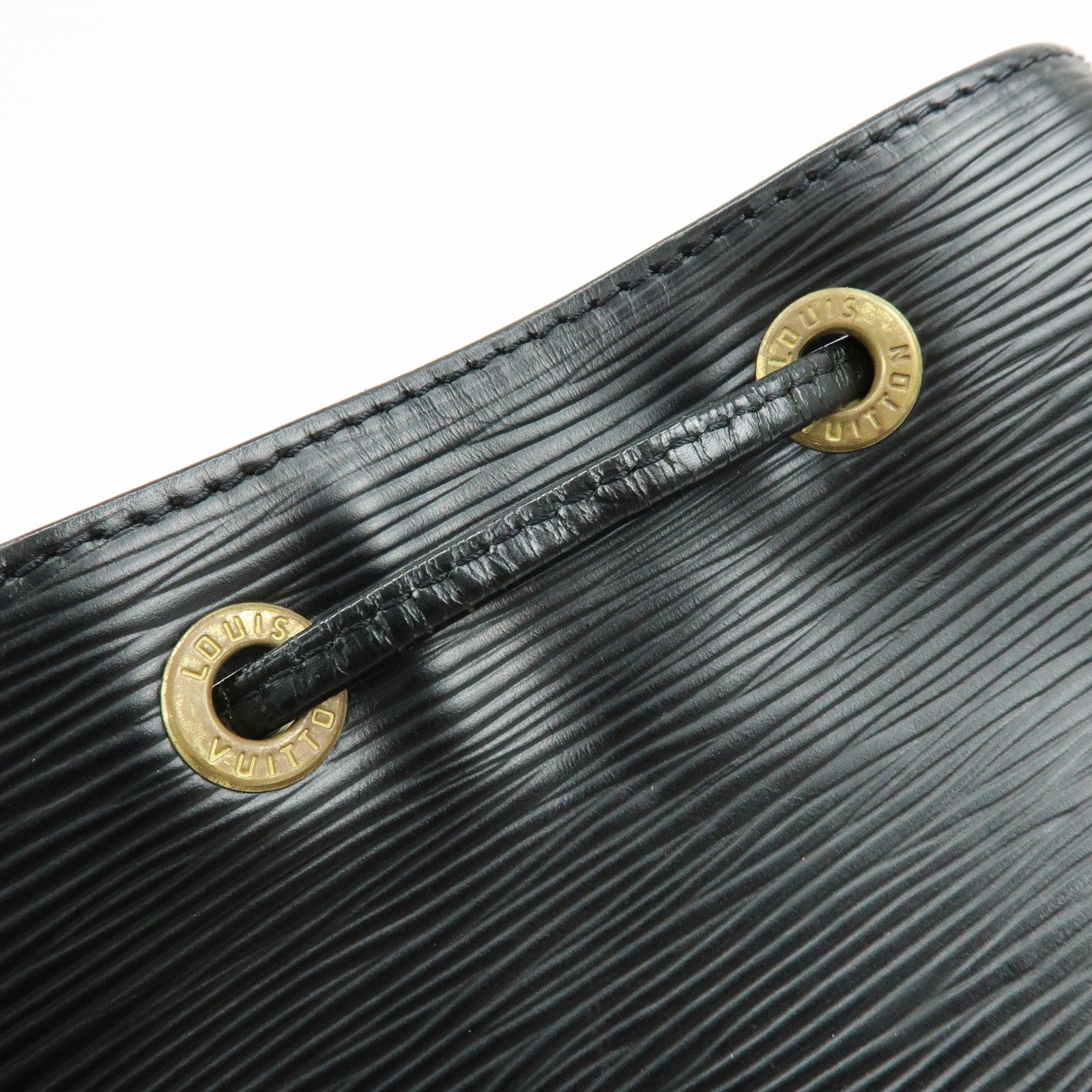 Louis Vuitton Epi Petit Noe Shoulder Bag Noir Black M44102