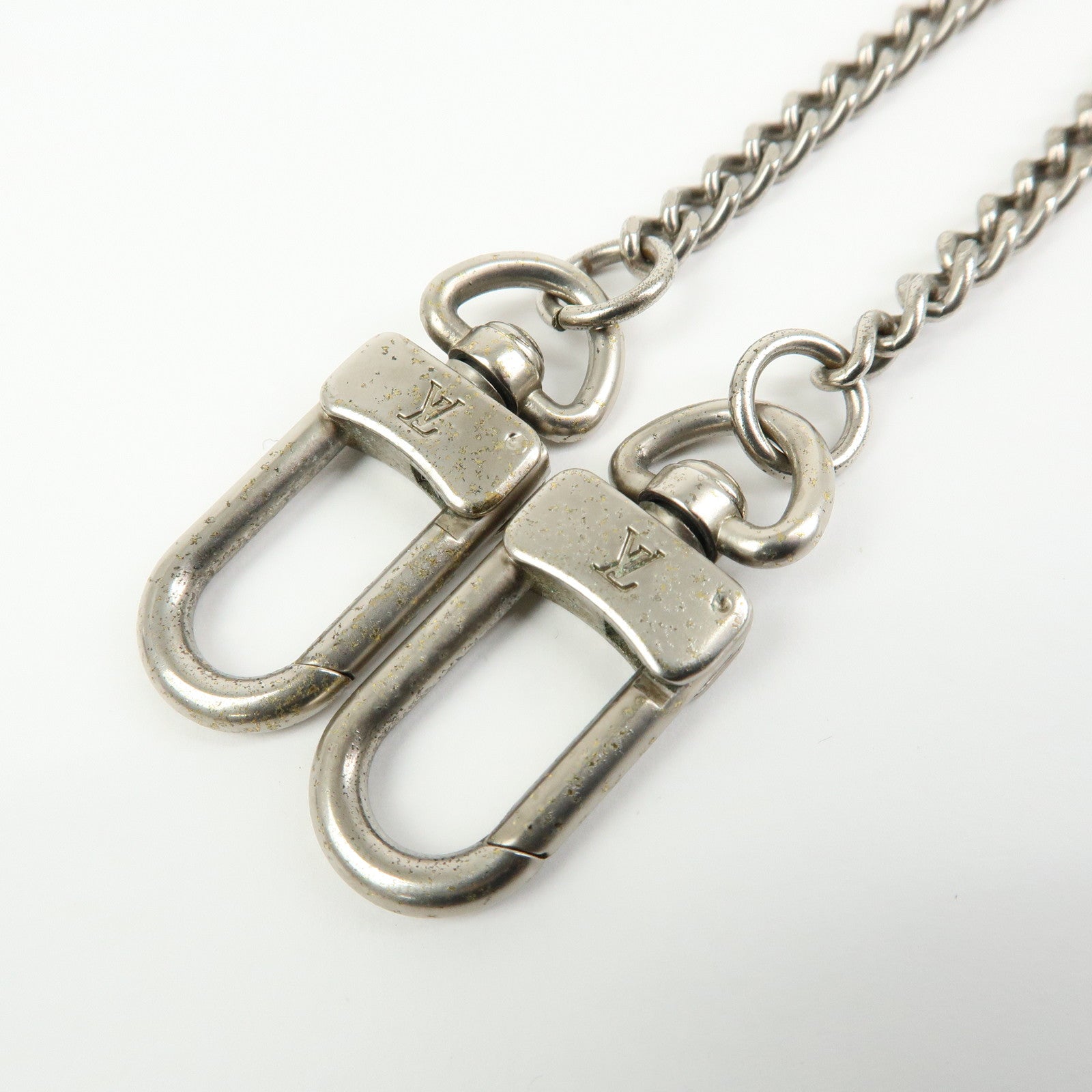 Louis Vuitton Metal Key Chain for Taiga Portefeuille Accordion