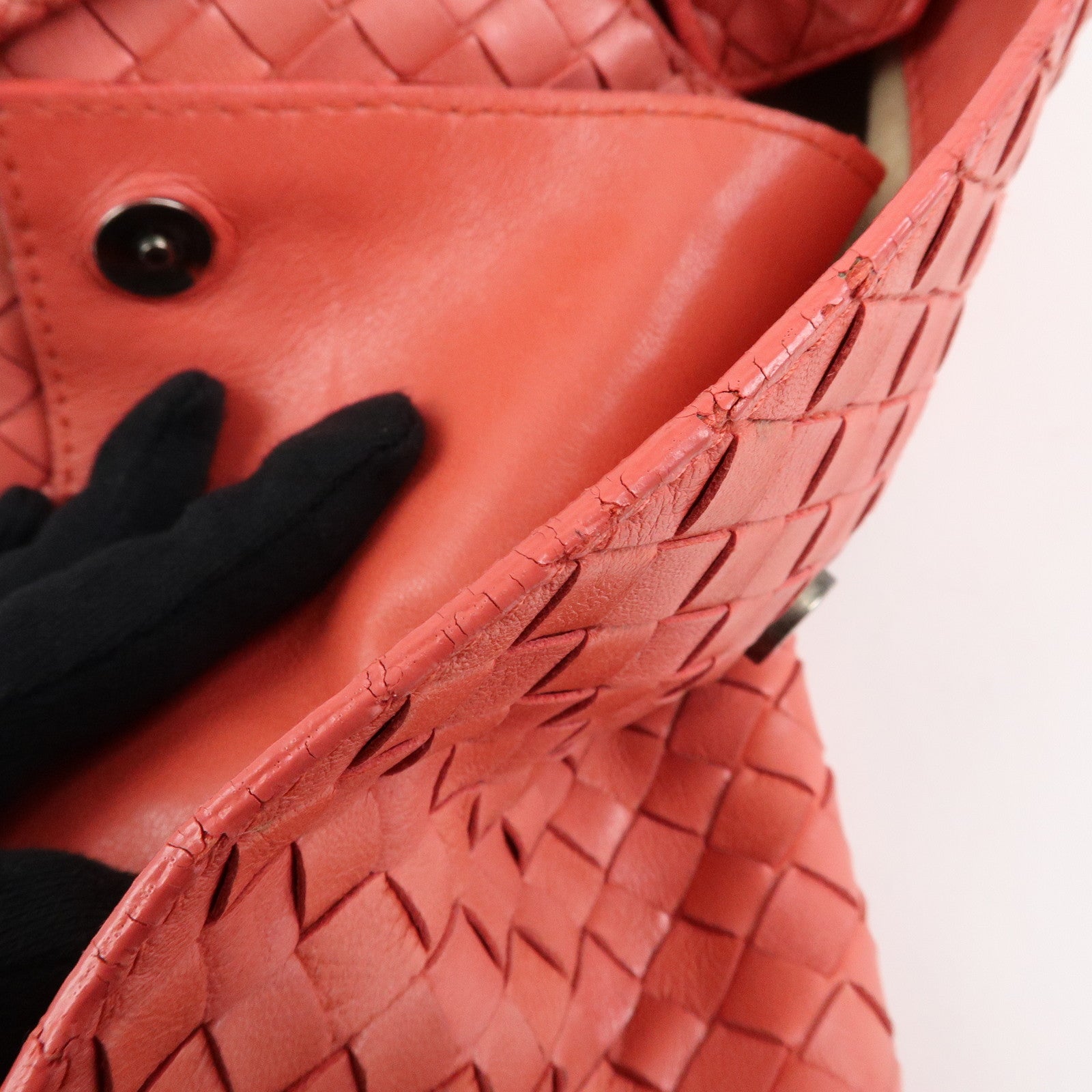 BOTTEGA VENETA Intracciato Leather Shoulder Bag  Hand Bag Coral V0016