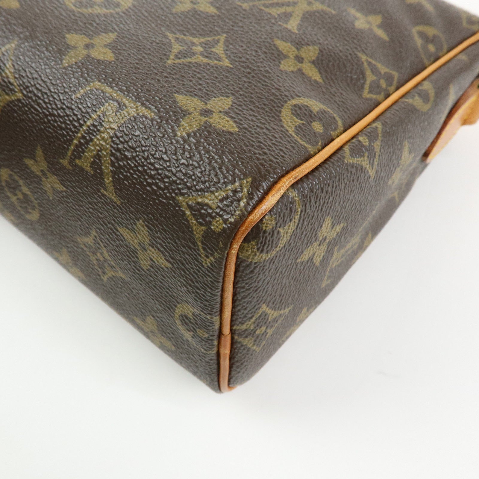 Louis Vuitton Monogram Tuileries Shoulder Bag Crossbody Bag M51350