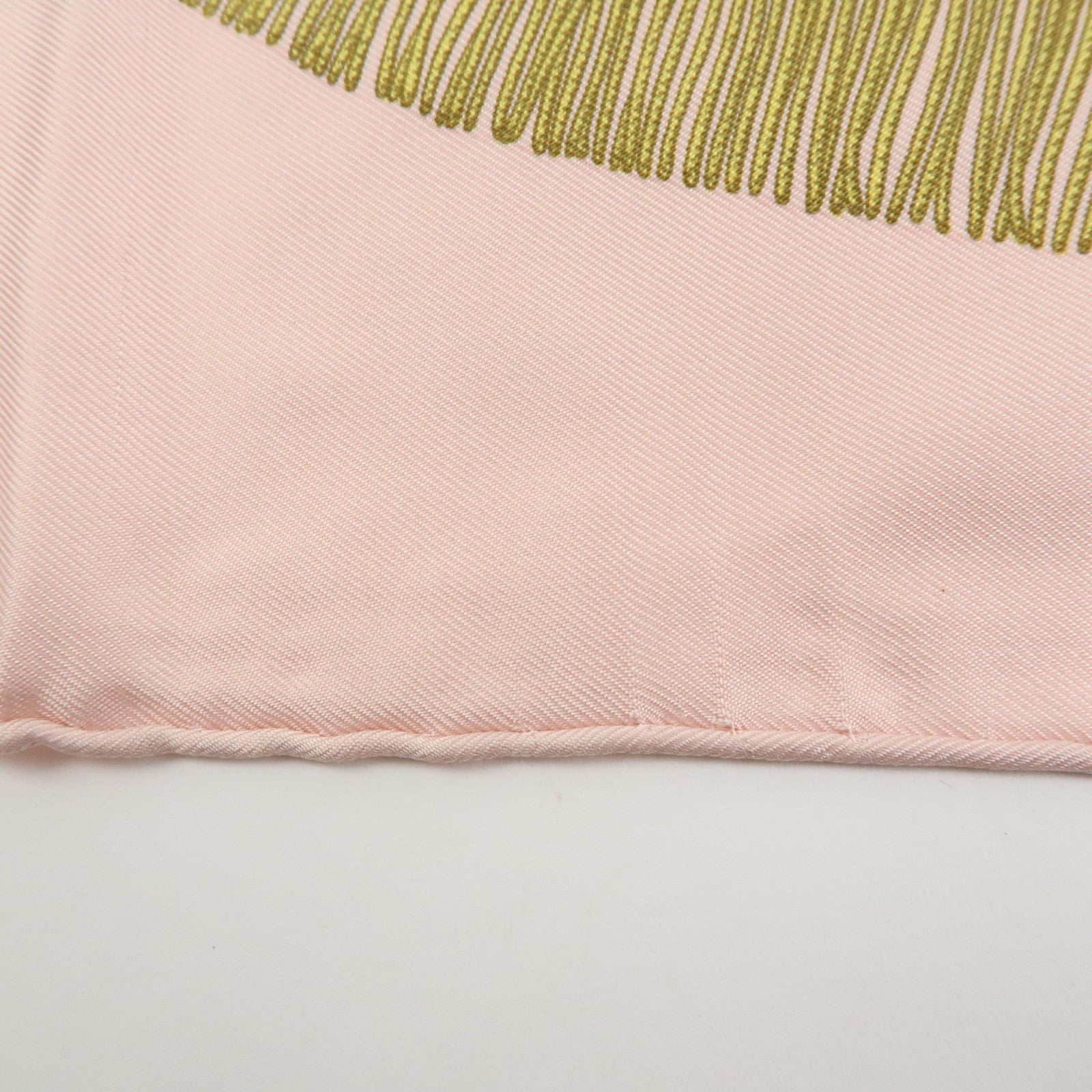 HERMES Carre 90 Silk 100% Scarf Poste et Cavalerie Light Pink Gold