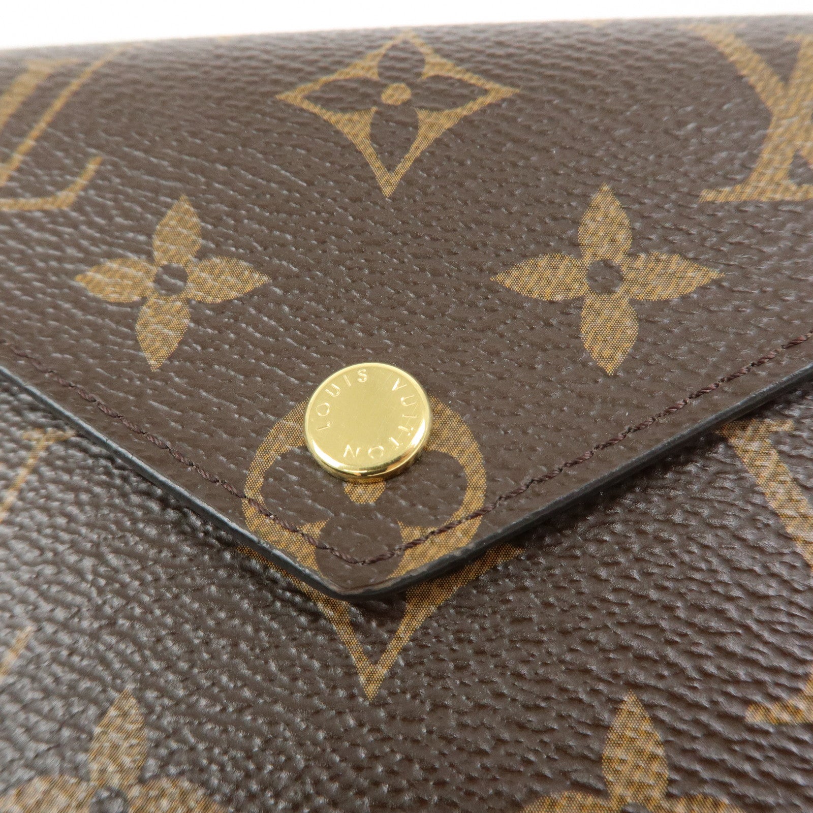 Louis Vuitton Monogram Portefeuille Victorine Tri-fold Wallet M62472
