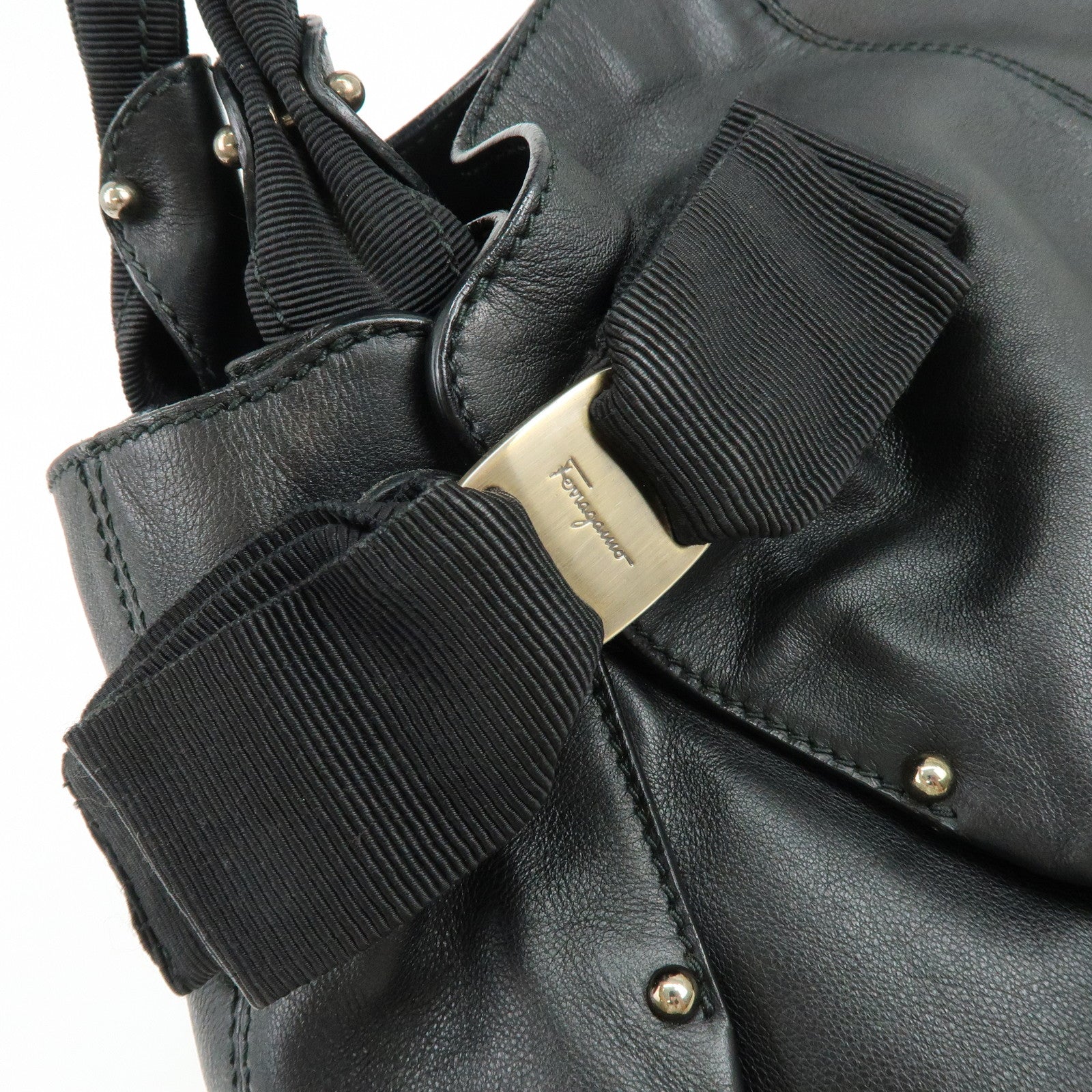 Ferragamo Vara Ribbon Leather Tote Bag Hand Bag Black