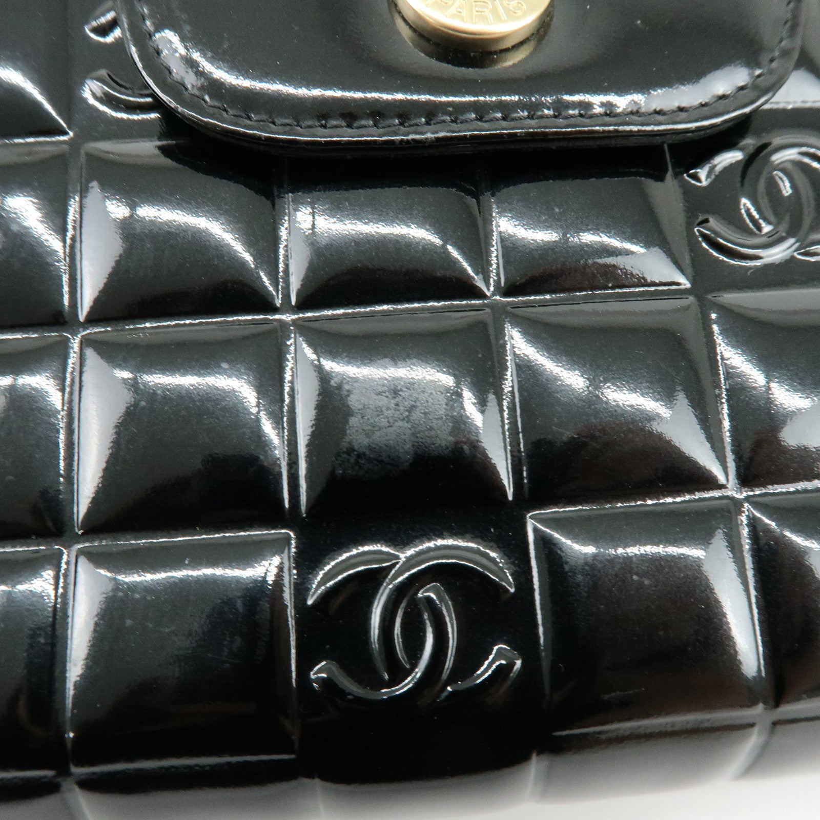CHANEL COCO Mark Chocolate Bar Patent Leather Long Wallet Black