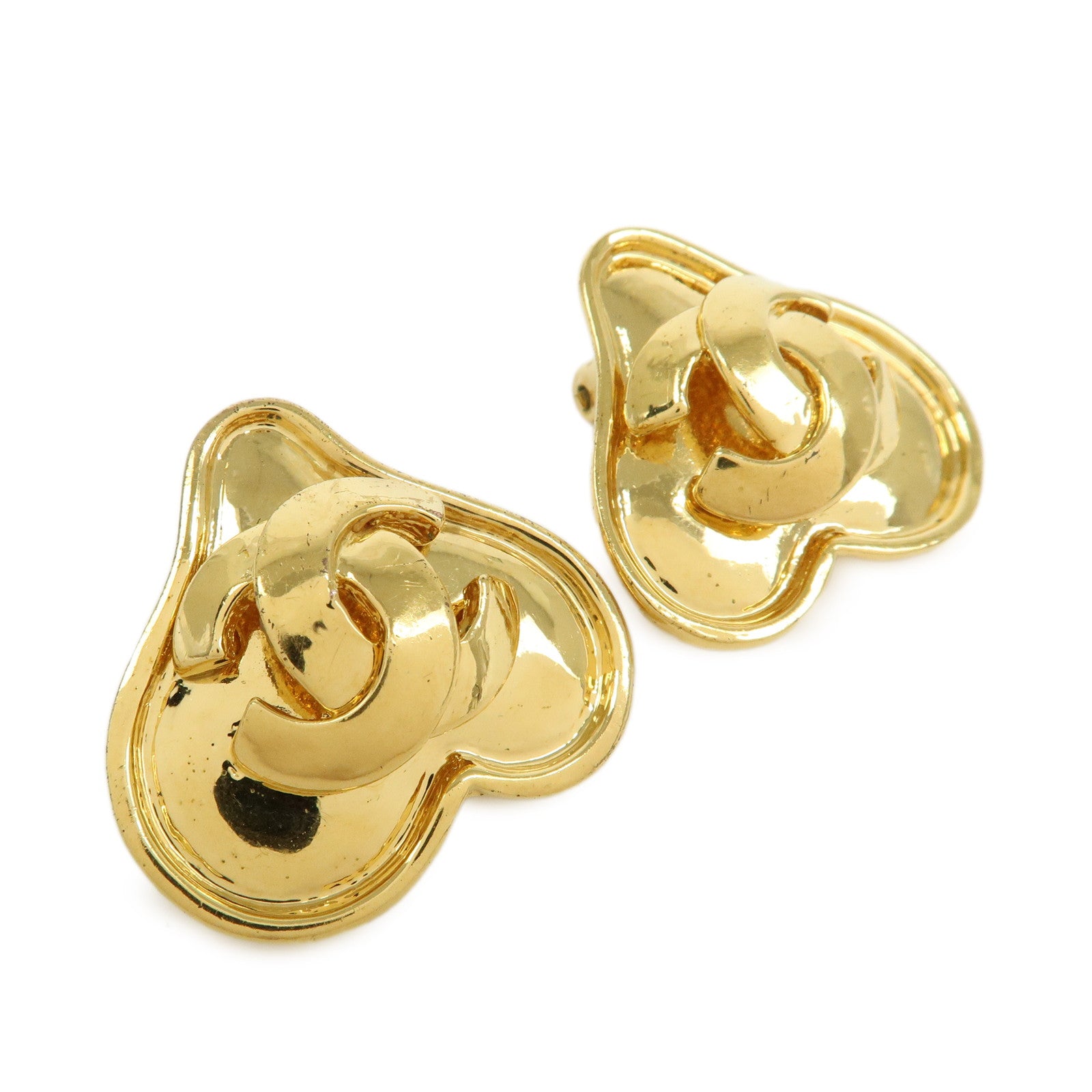 CHANEL COCO Mark Gold Plated Heart Clip on Earrings Gold