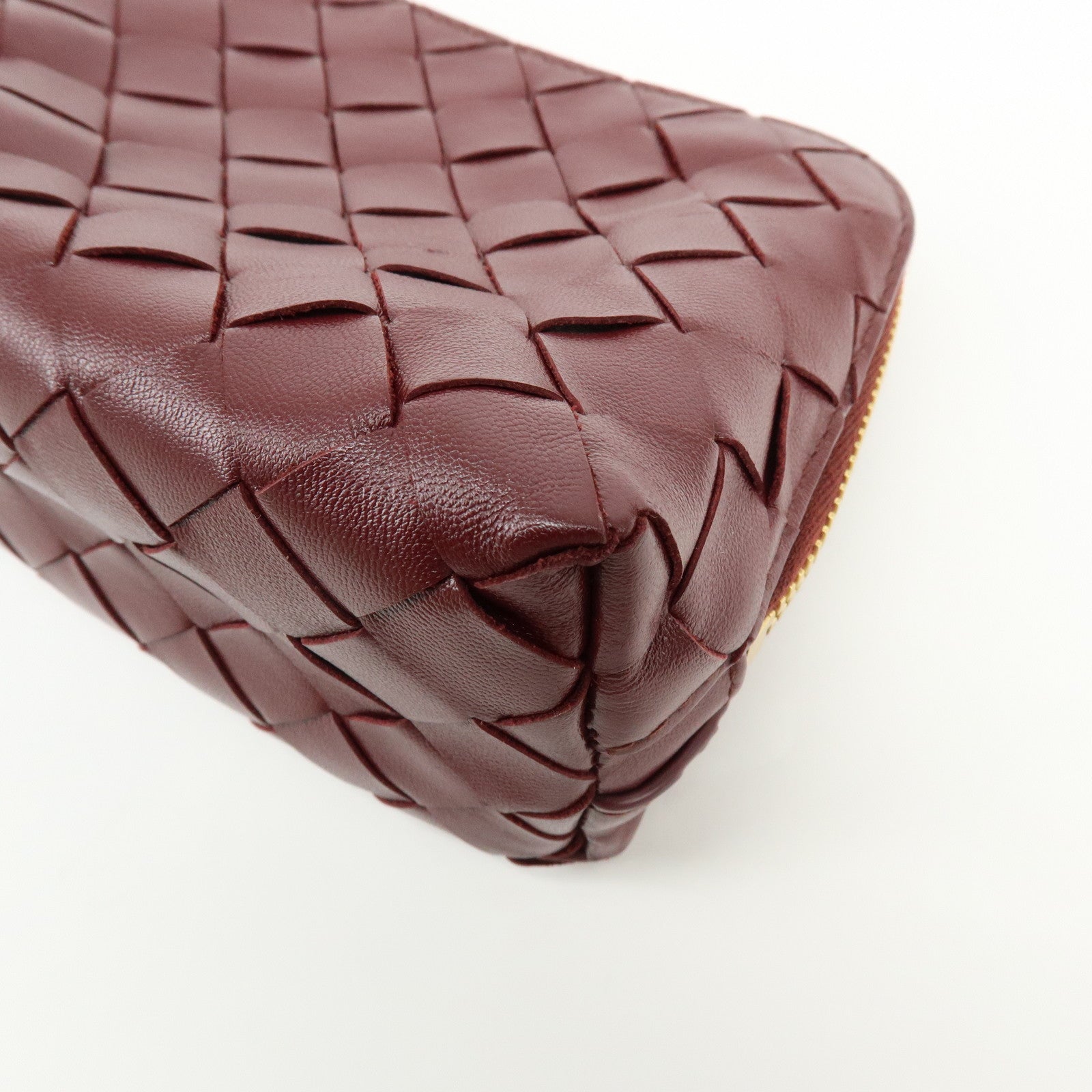 BOTTEGA VENETA Intrecciato Leather Pouch Cosmetic Case Bordeaux　