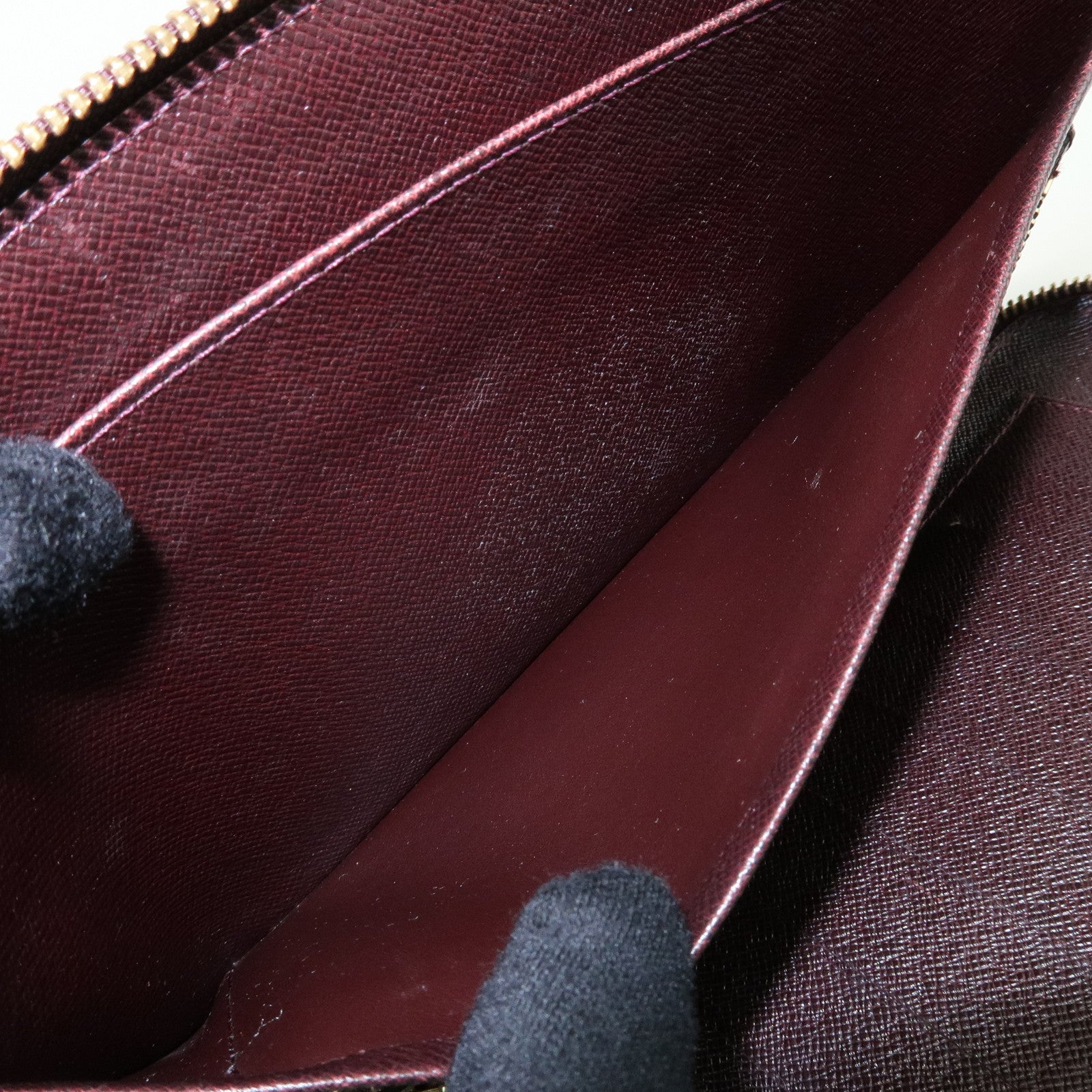 Louis Vuitton Taiga Leather Organizer Atoll Acajou M30656