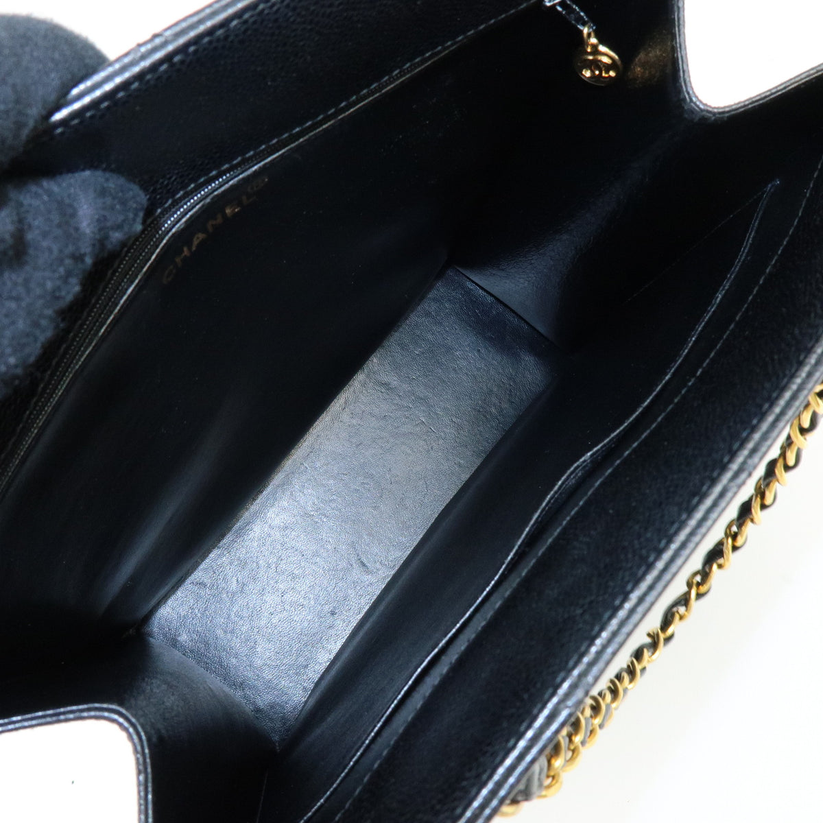 CHANEL Matelasse Caviarskin Chain Shoulder Bag Hand Bag Black A08907