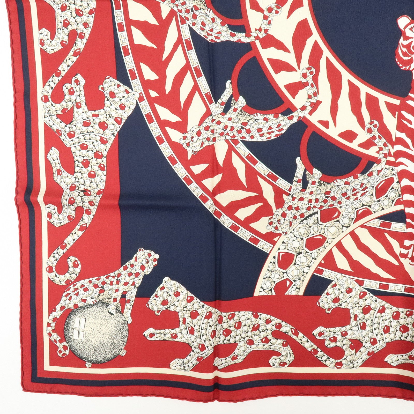 Cartier Must de Cartier Silk 100% Tiger Print Scarf Showl Red Navy