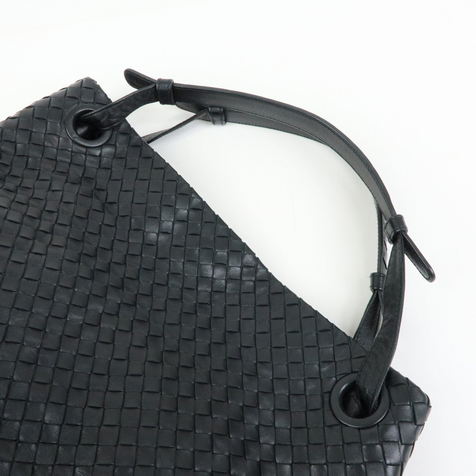 BOTTEGA VENETA Intrecciato Medium Garda Leather Hand Bag Black 179320