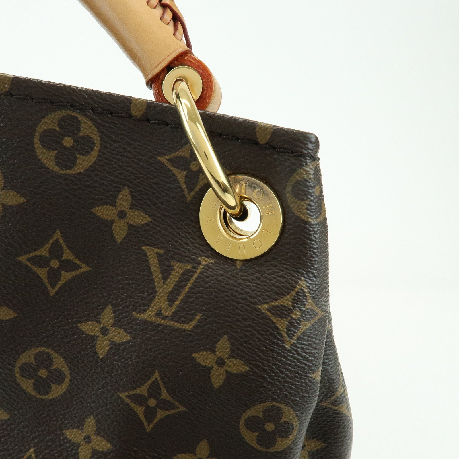 Louis Vuitton Monogram Artsy MM Shoulder Bag Brown M40249