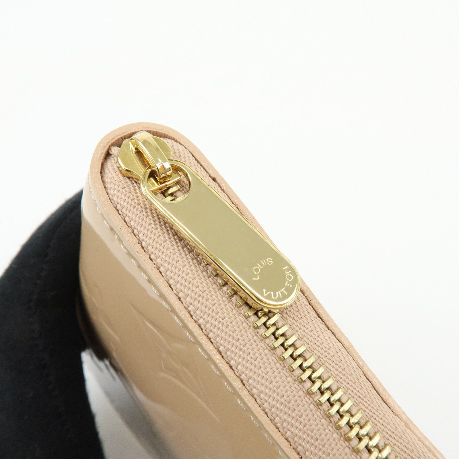 Louis Vuitton Monogram Vernis Zippy Coin Case Rose Florentin M91535