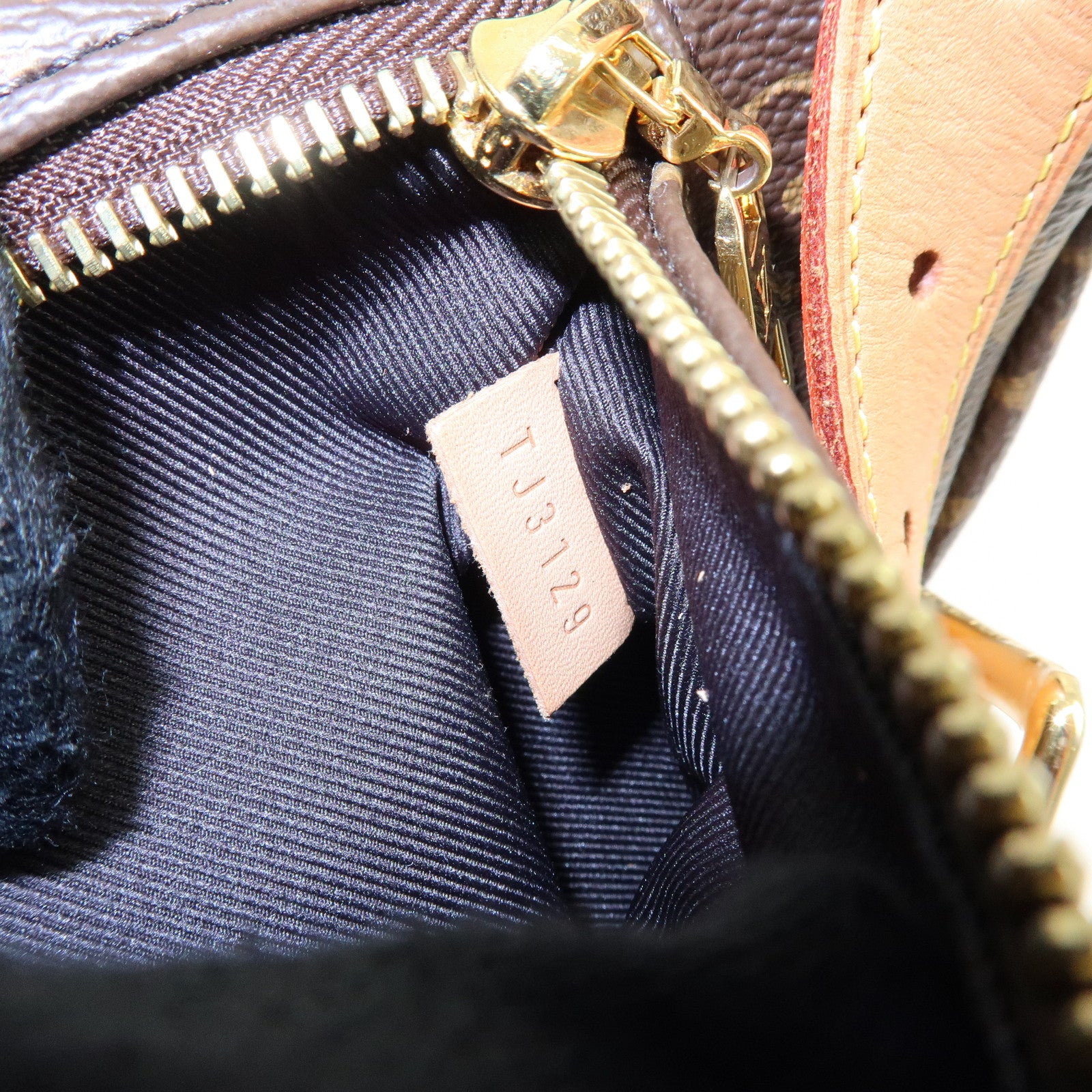 Louis Vuitton Monogram Bum Bag Crossbody Shoulder Bag Brown M43644