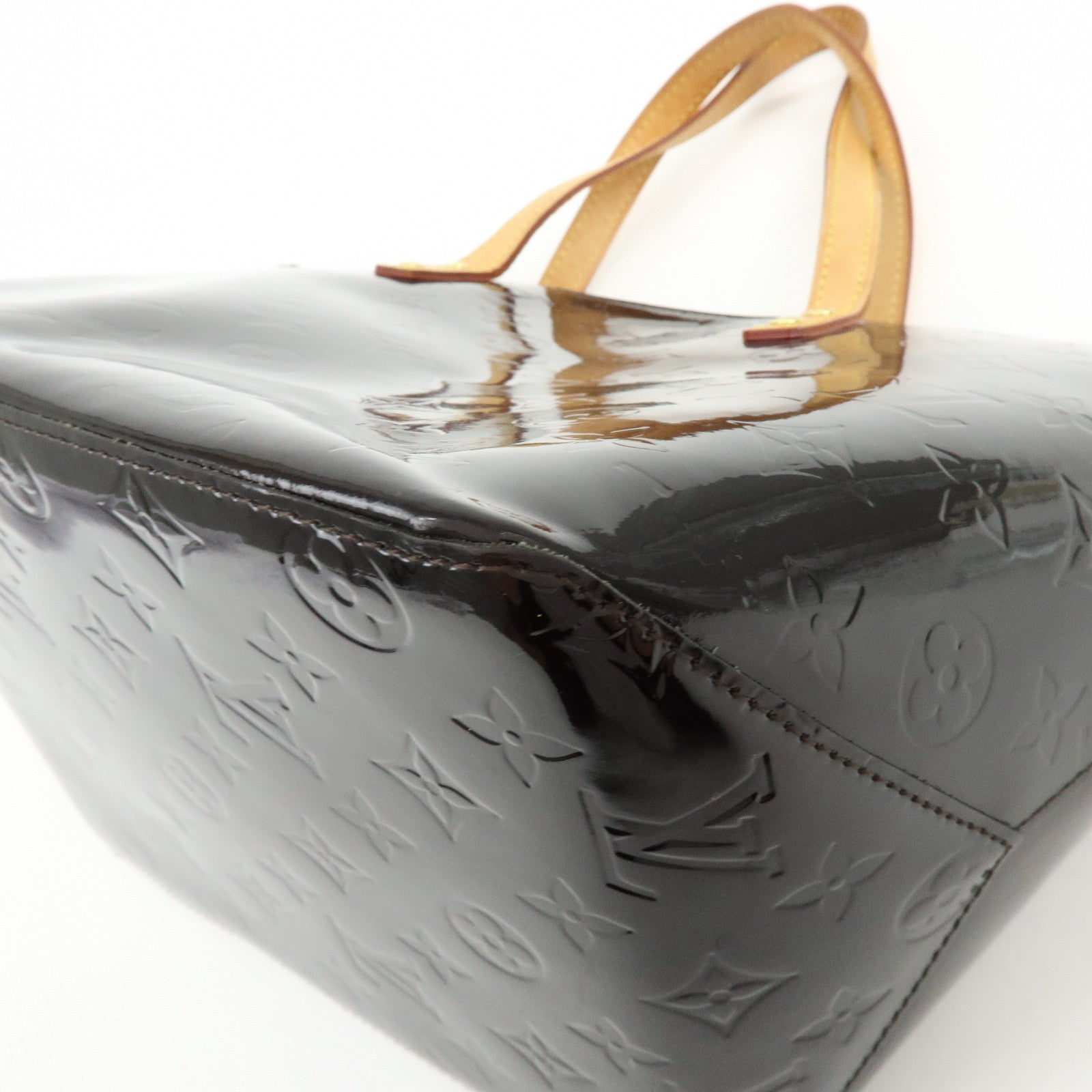 Louis Vuitton Monogram Vernis Bellevue PM Hand Bag Violet M93584