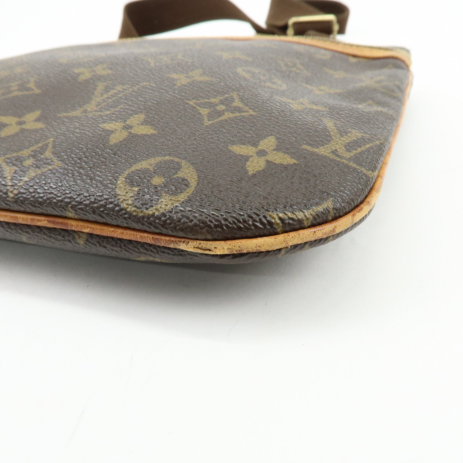Louis Vuitton Monogram Pochette Bosphore Shoulder Bag Brown M40044