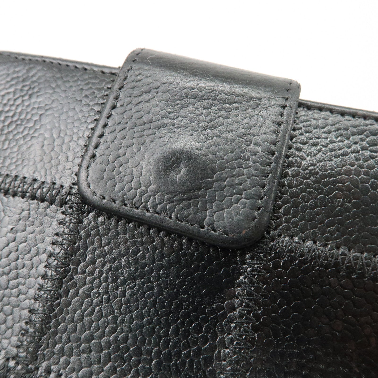 CHANEL Chocolate Bar Caviarskin W Hook Small Wallet Black Used