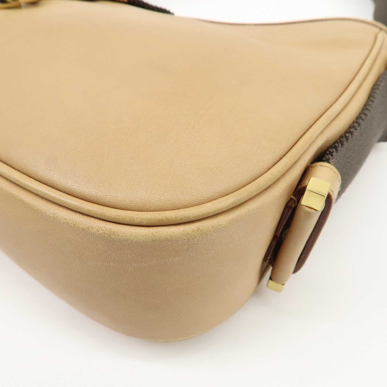 GUCCI Leather Shoulder Bag Beige Gold HDW 92736 Used