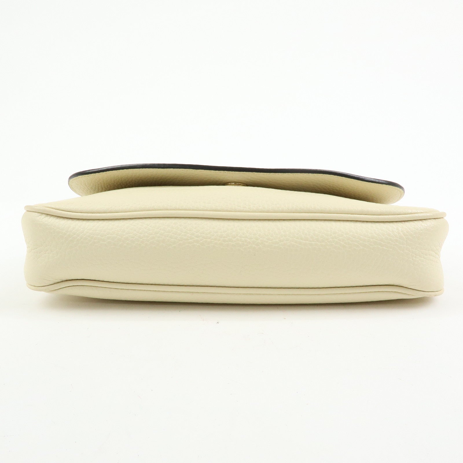 GUCCI SOHO Interlocking G Leather Chain Shoulder Bag White 536224