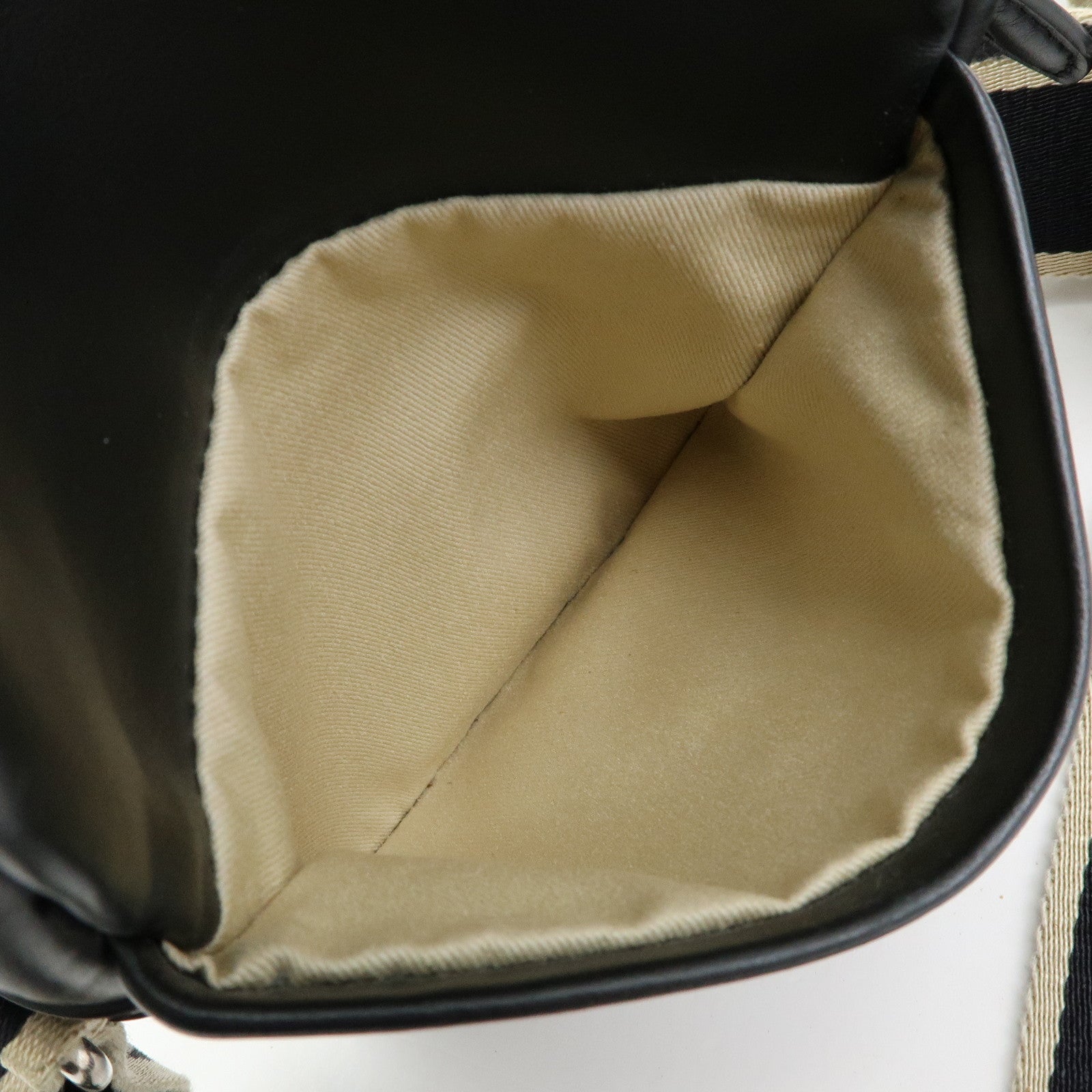 MARNI BEY Logo Leather Shoulder Bag Crossbody Bag Black