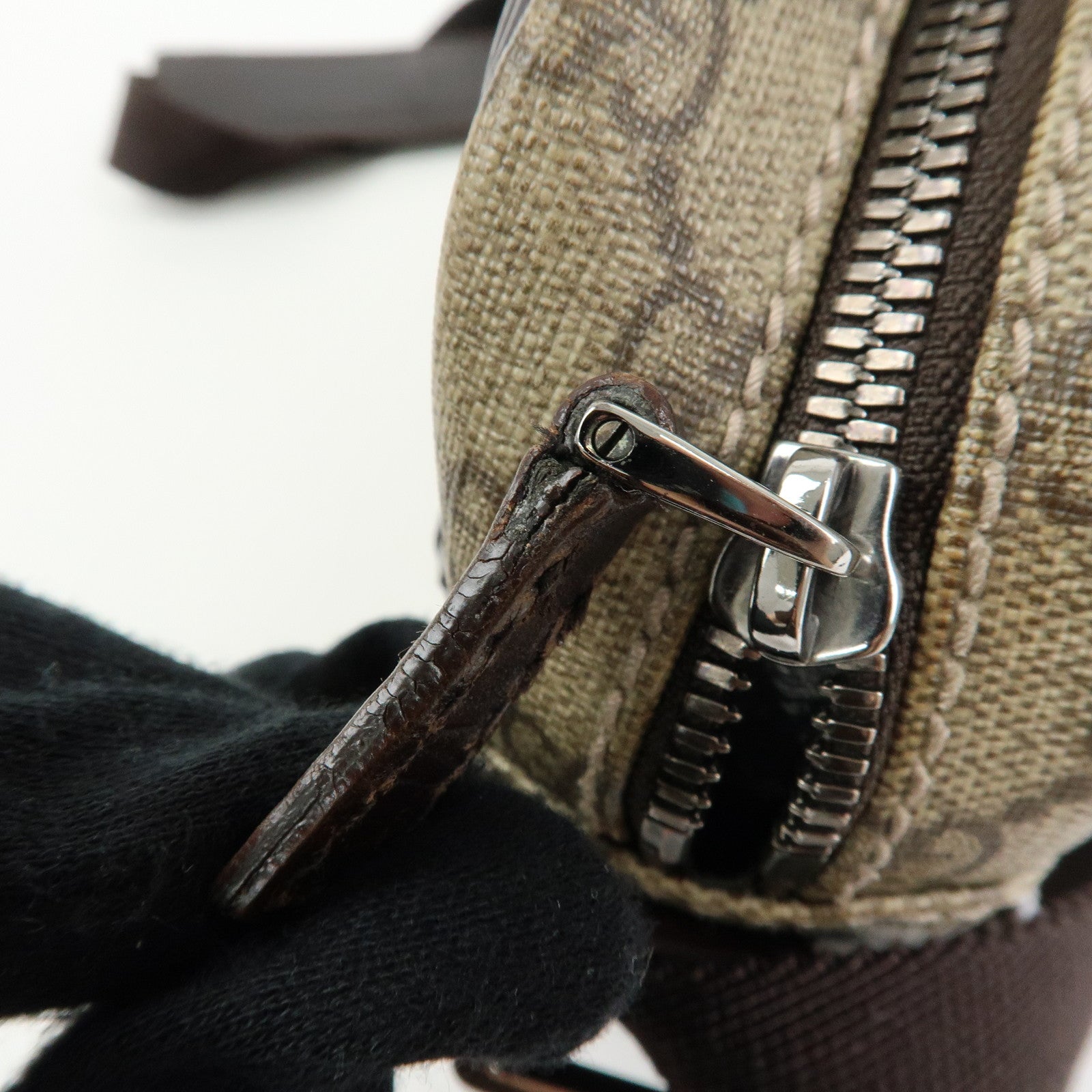 Gucci GG Canvas Leather Shoulder Bag Crossbody Bag Brown 114291