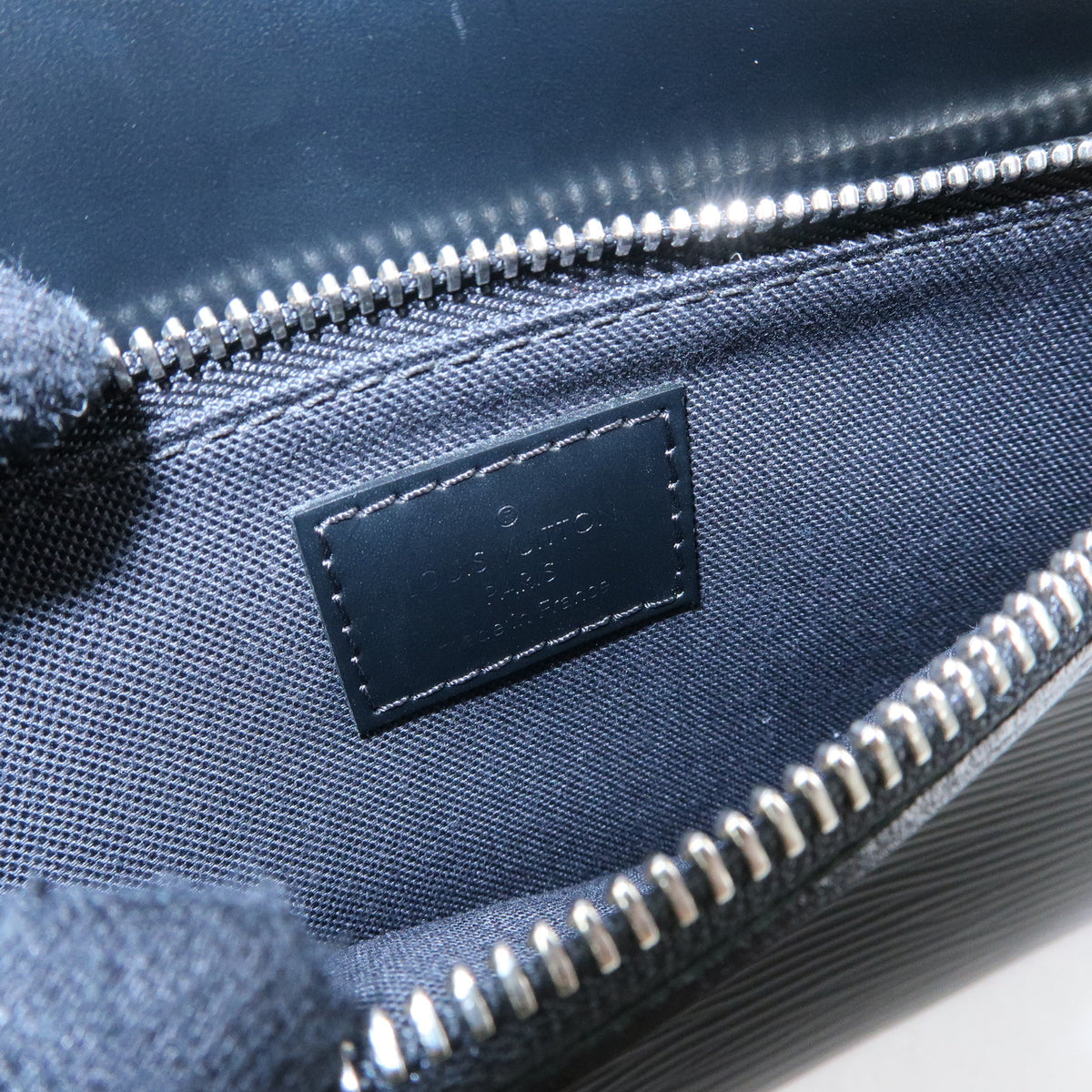 Louis Vuitton Epi Leather Osh Clutch Bag Flat Pouch Noir M59362