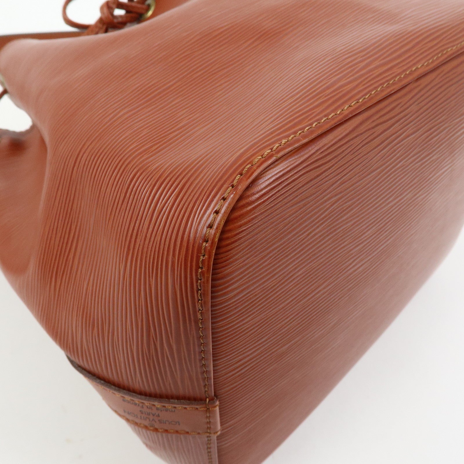 Louis Vuitton Epi Petit Noe Leather Shoulder Bag Kenya Brown M44103