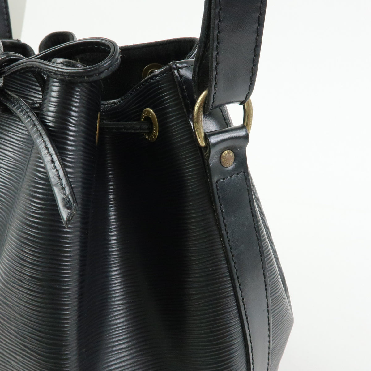 Louis Vuitton Epi Leather Petit Noe Shoulder Bag Noir Black M59012