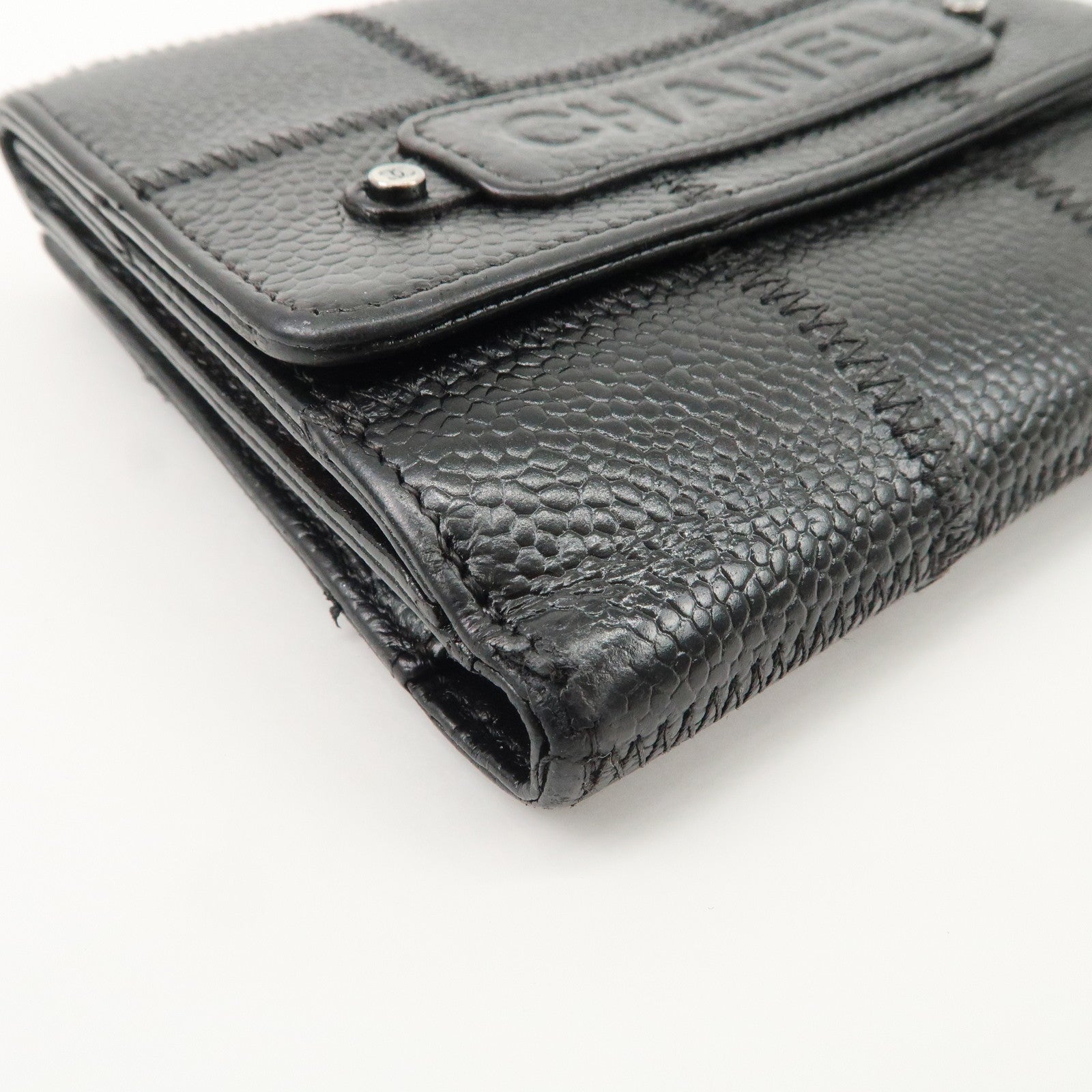 CHANEL Chocolate Bar Caviarskin W Hook Small Wallet Black Used