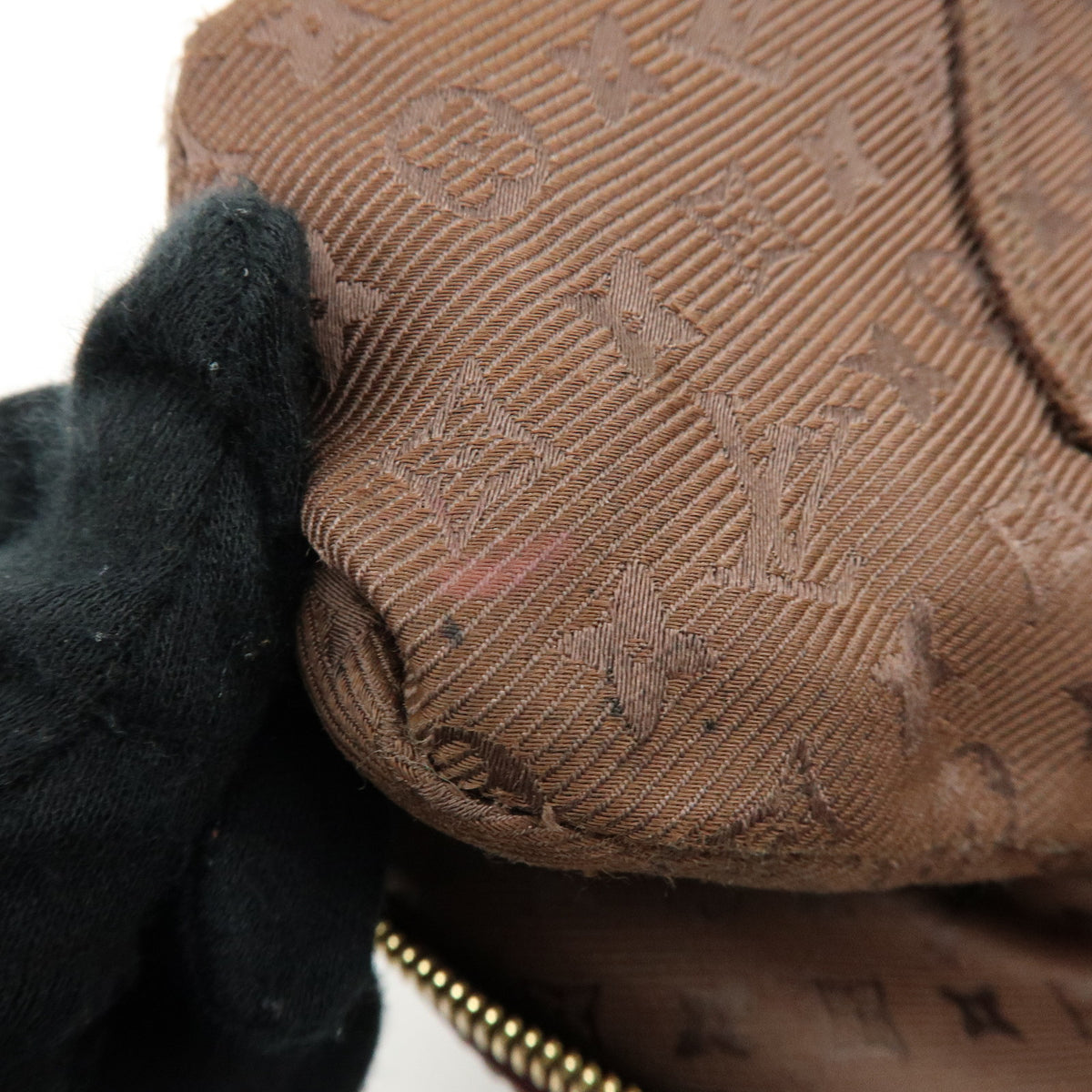 Louis Vuitton Monogram Onata Cuir Pochette Onata Aubergine M40003