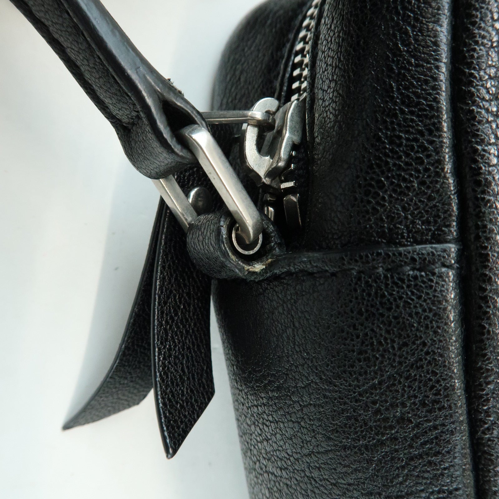 SAINT LAURENT PARIS Lou Cassandra Leather Shoulder Bag Tassel Black