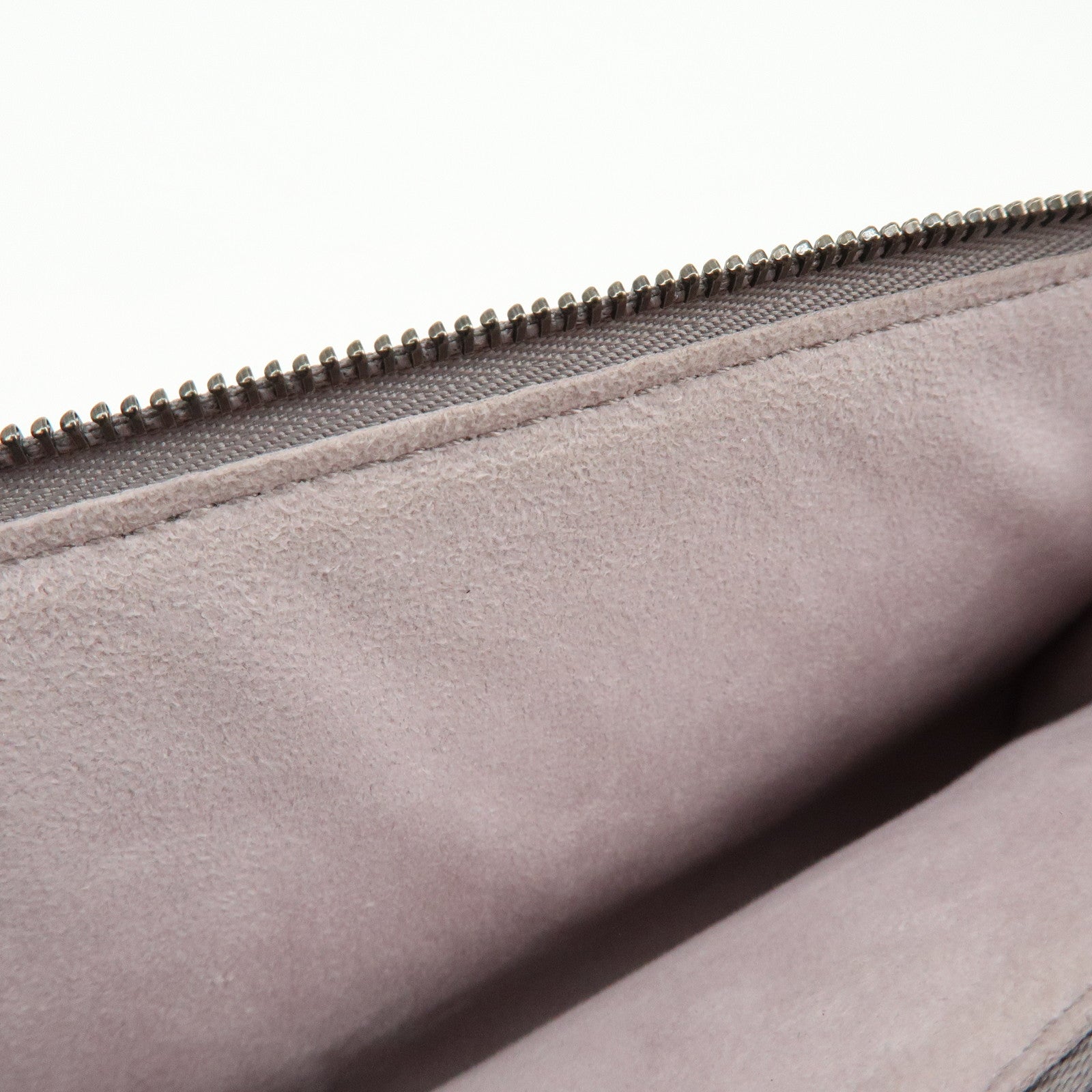 Louis Vuitton Epi Leather Pochette Accessoires  Pouch Lilac M5294B