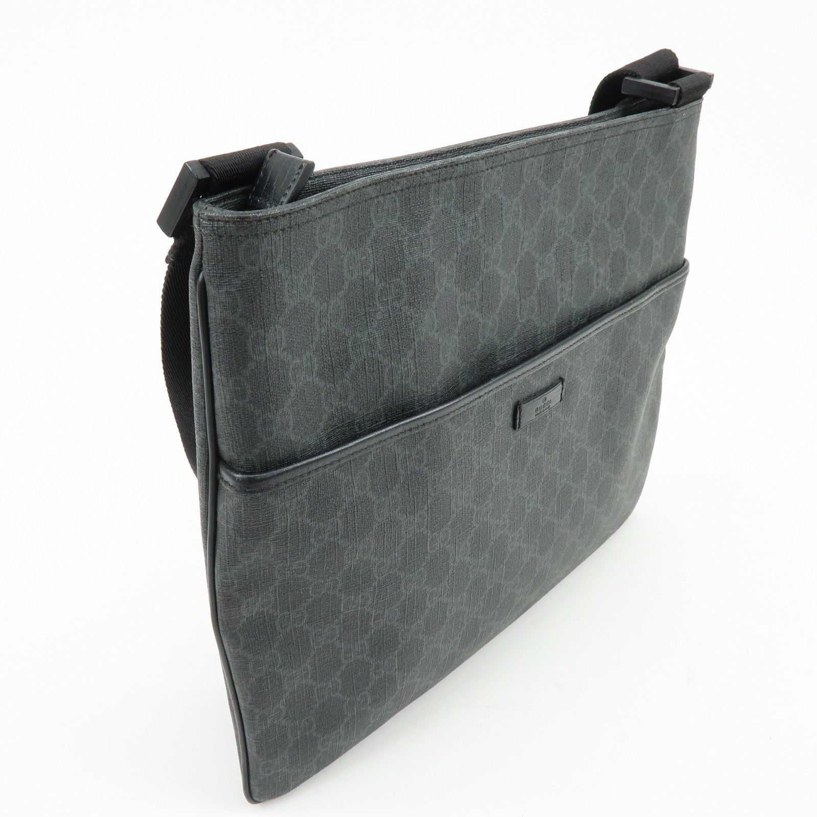 GUCCI GG Supreme Leather Shoulder Bag Crossbody Bag Black 162904