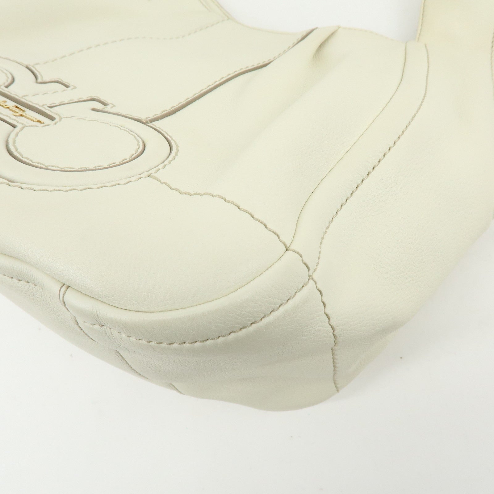 Ferragamo Gancini Leather Shoulder Bag Hand Bag Ivory