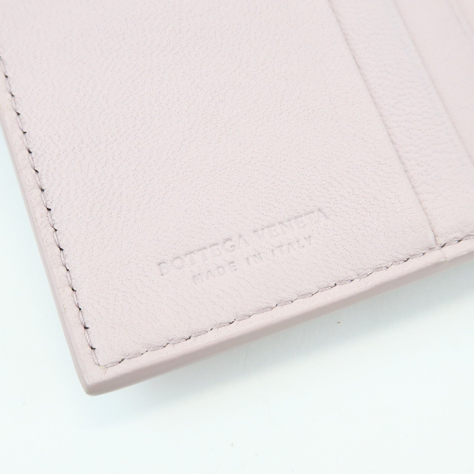 BOTTEGA VENETA Intrecciato Leather Bi-fold Comact Wallet Lavender