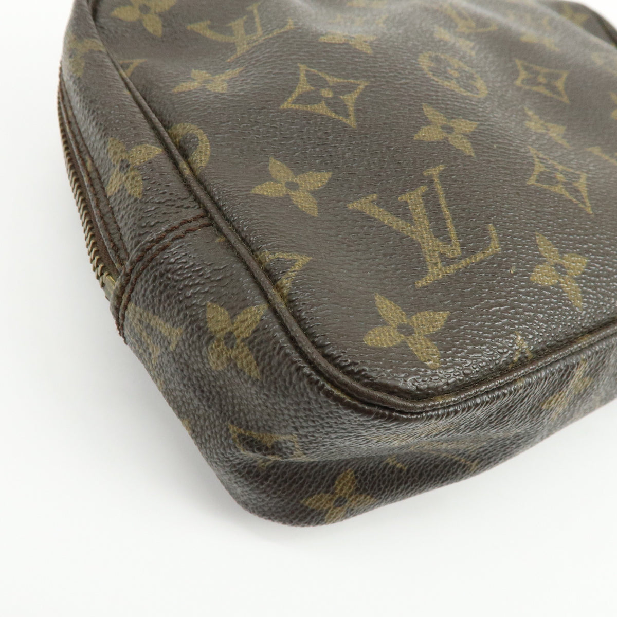 Louis Vuitton Monogram Trousse Toilette 23 Cosmetic Pouch M47524
