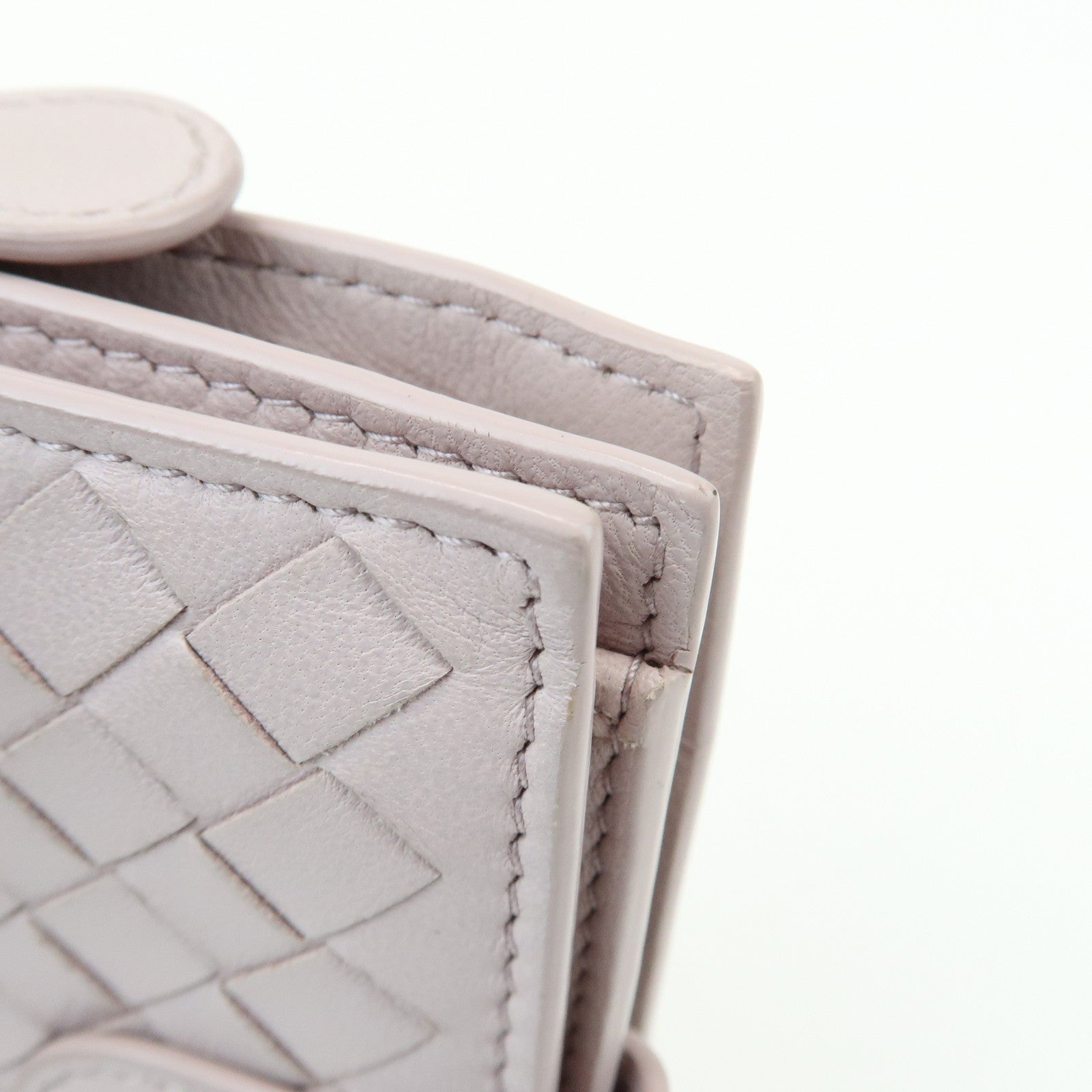 BOTTEGA VENETA Intrecciato Leather Bi-fold Comact Wallet Lavender