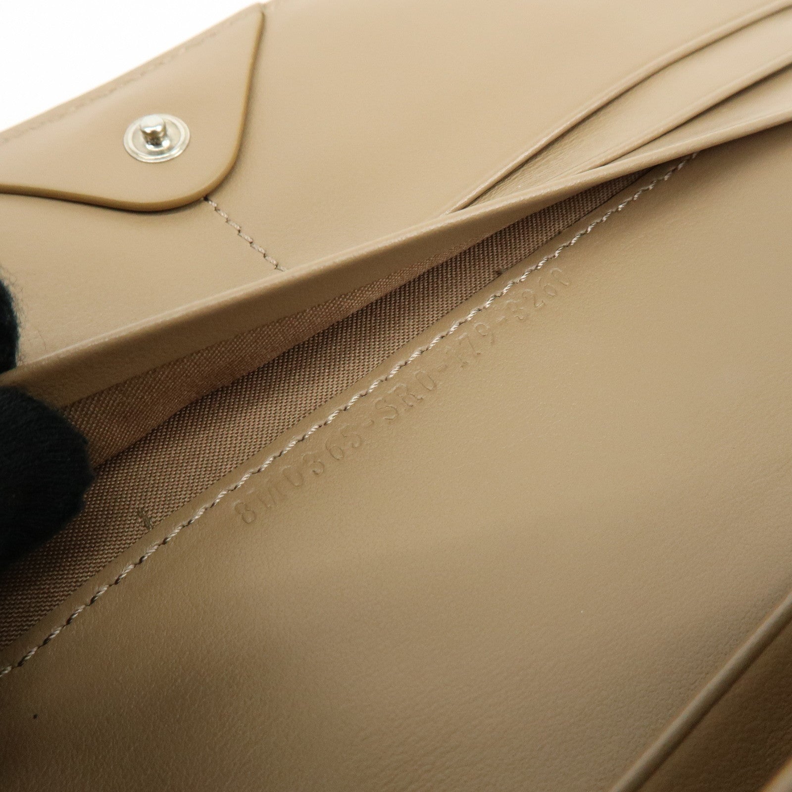 FENDI Leather Studs Chain Shoulder Wallet Long Wallet Beige 8M0365